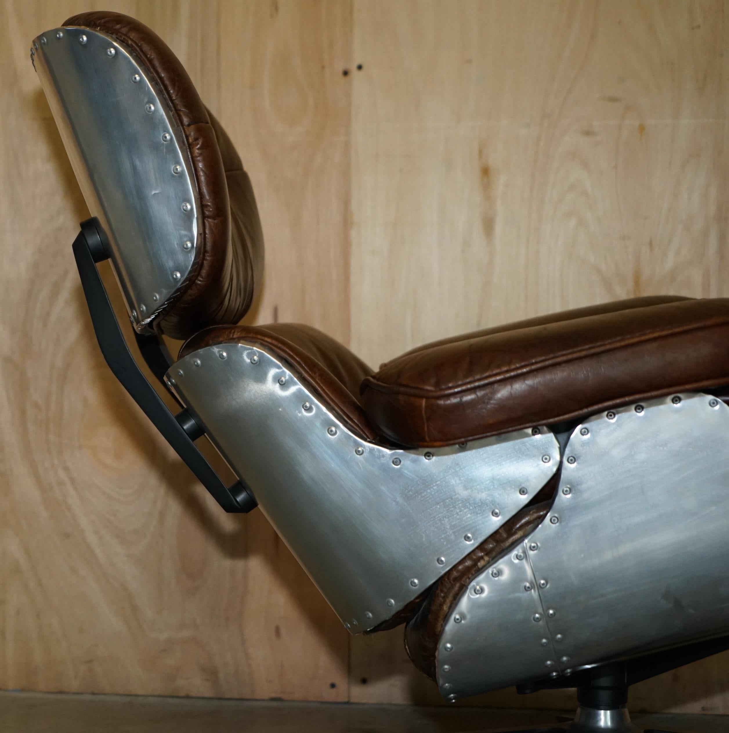 STUNNING HERiTAGE BROWN LEATHER HAND HAMMERED AVIATOR LOUNGER ARMCHAIR & OTTOMAN im Angebot 3