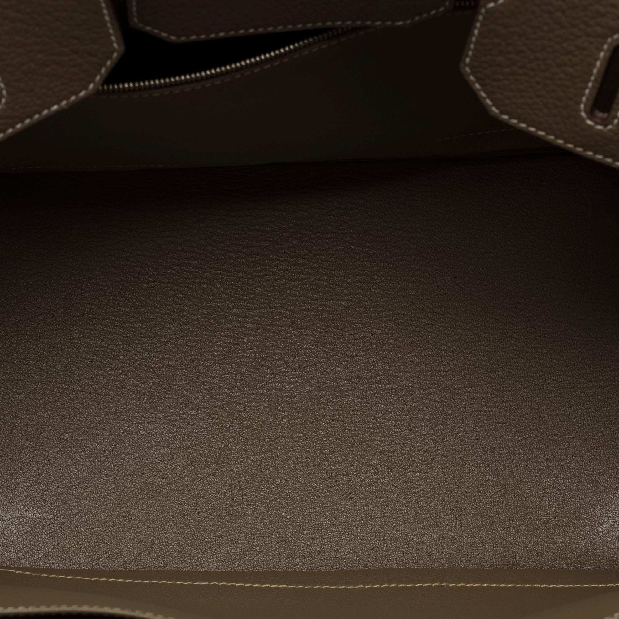 Stunning Hermès Birkin 35 handbag in Etoupe Taurillon Clemence calf leather, PHW For Sale 4