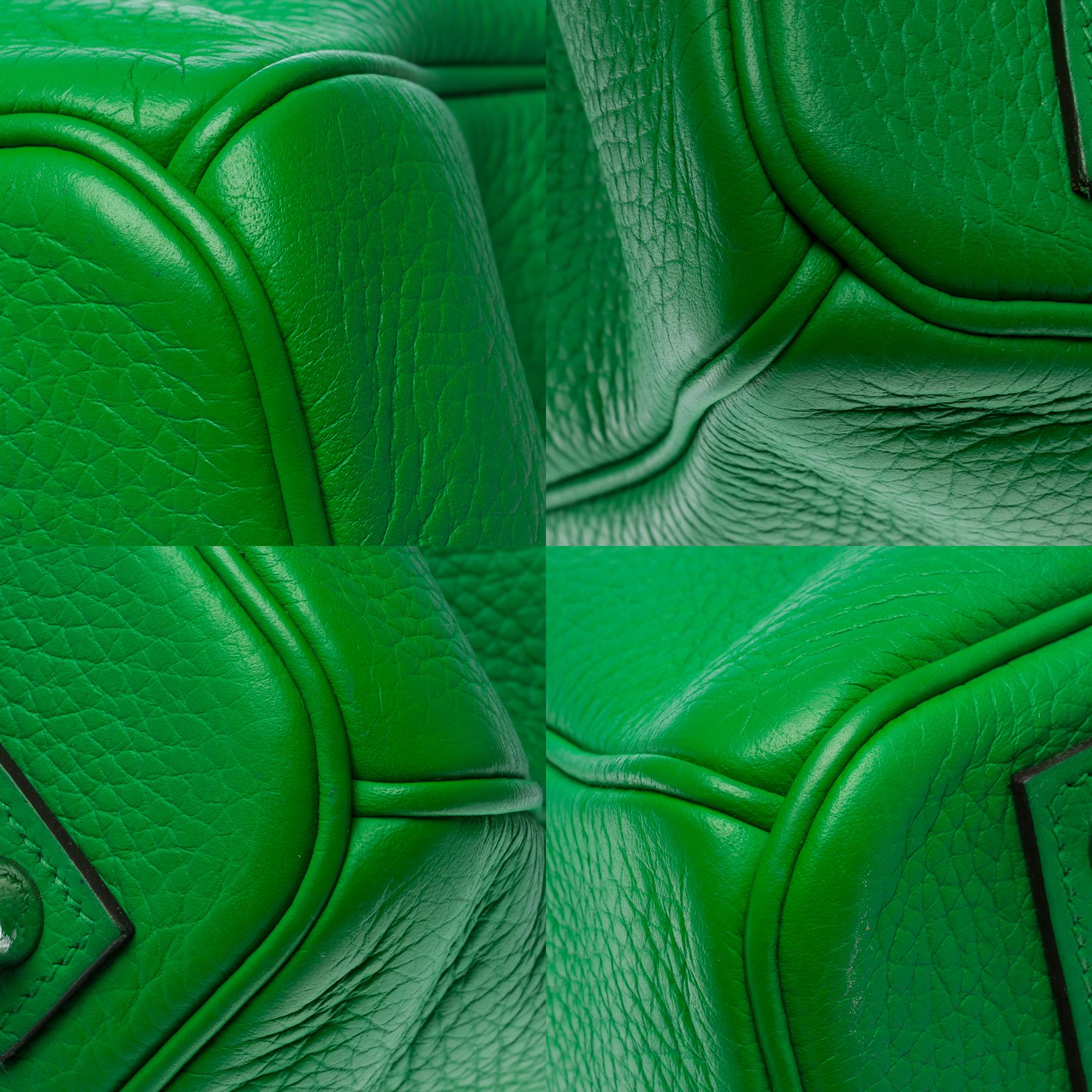 Stunning Hermes Birkin 40 handbag in Green Bamboo Togo leather, PHW For Sale 8