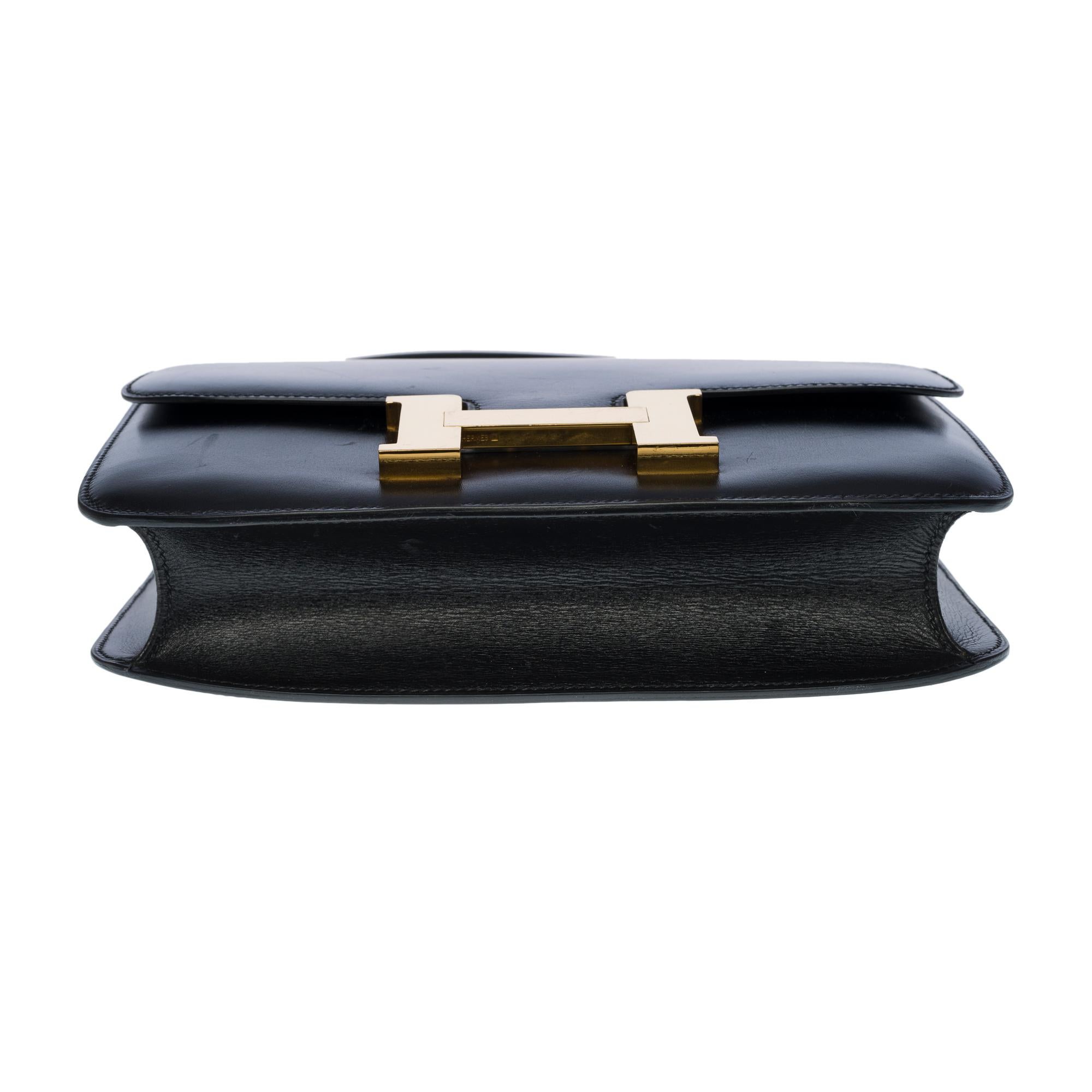 Stunning Hermes Constance 23 shoulder bag in black box calfskin leather, GHW 6