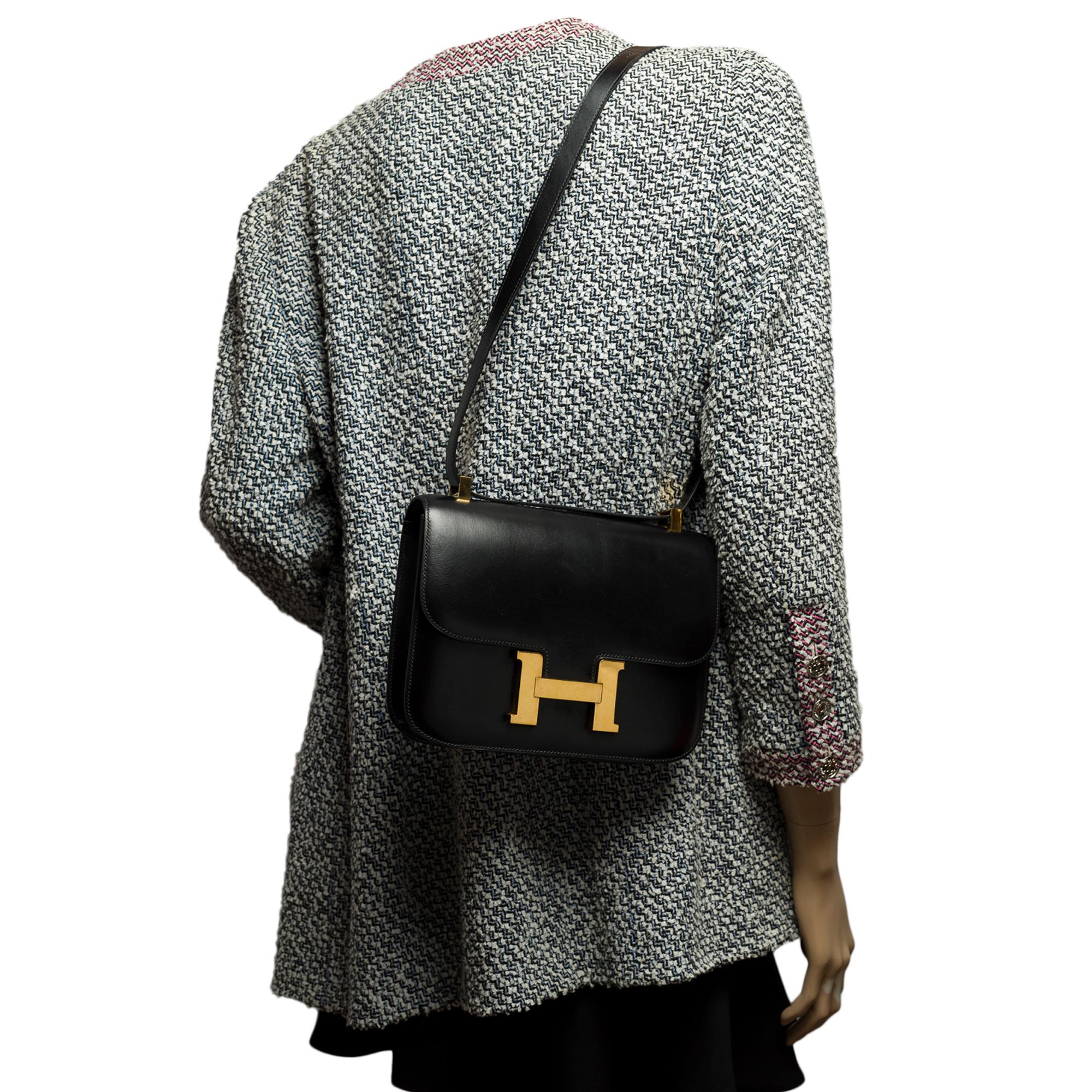 Stunning Hermes Constance 23 shoulder bag in black box calfskin leather, GHW 8