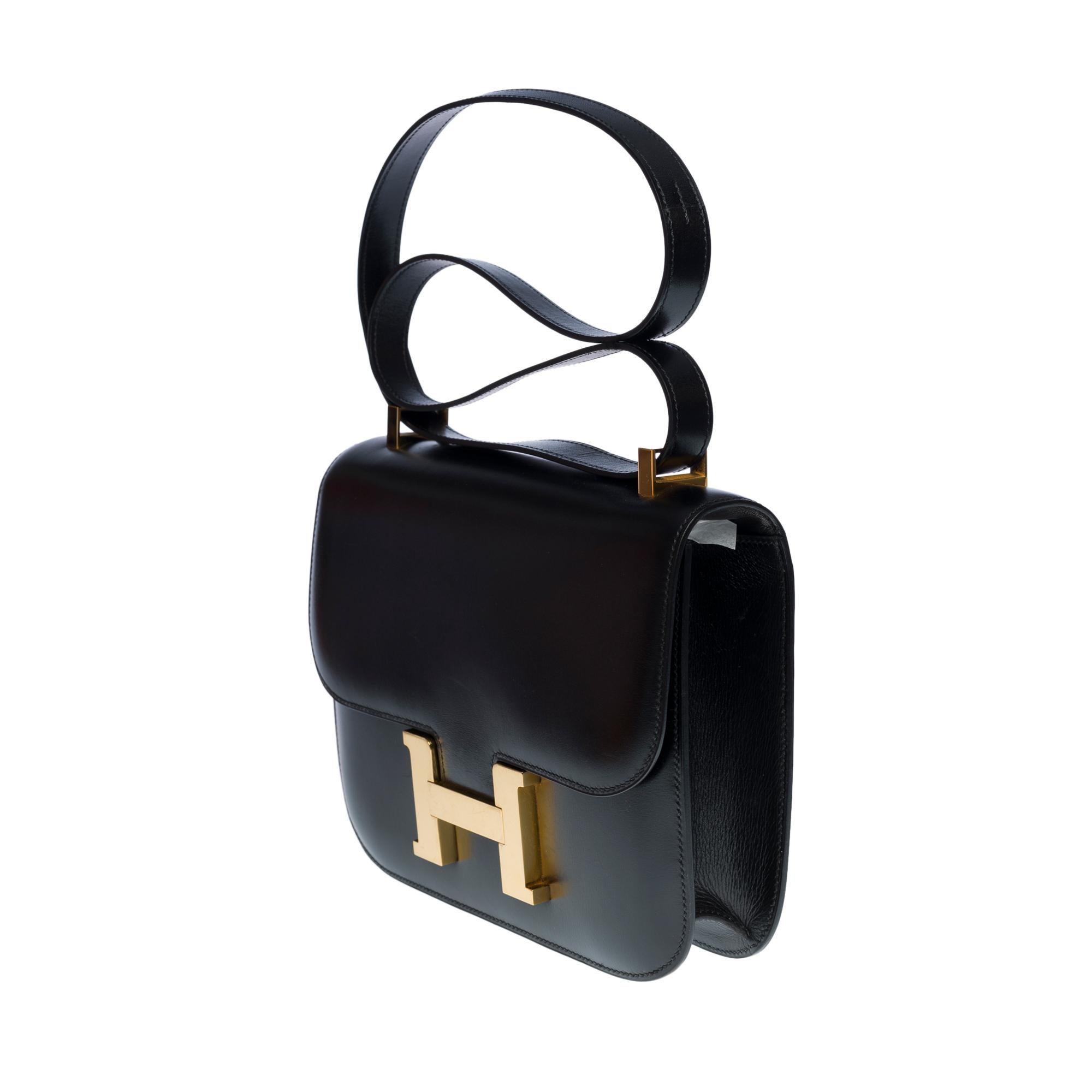 Women's Stunning Hermes Constance 23 shoulder bag in black box calfskin leather, GHW