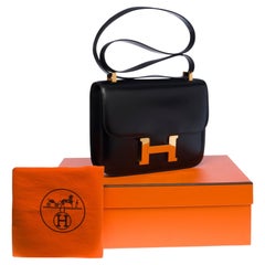 Stunning Hermes Constance 23 shoulder bag in black box calfskin leather, GHW