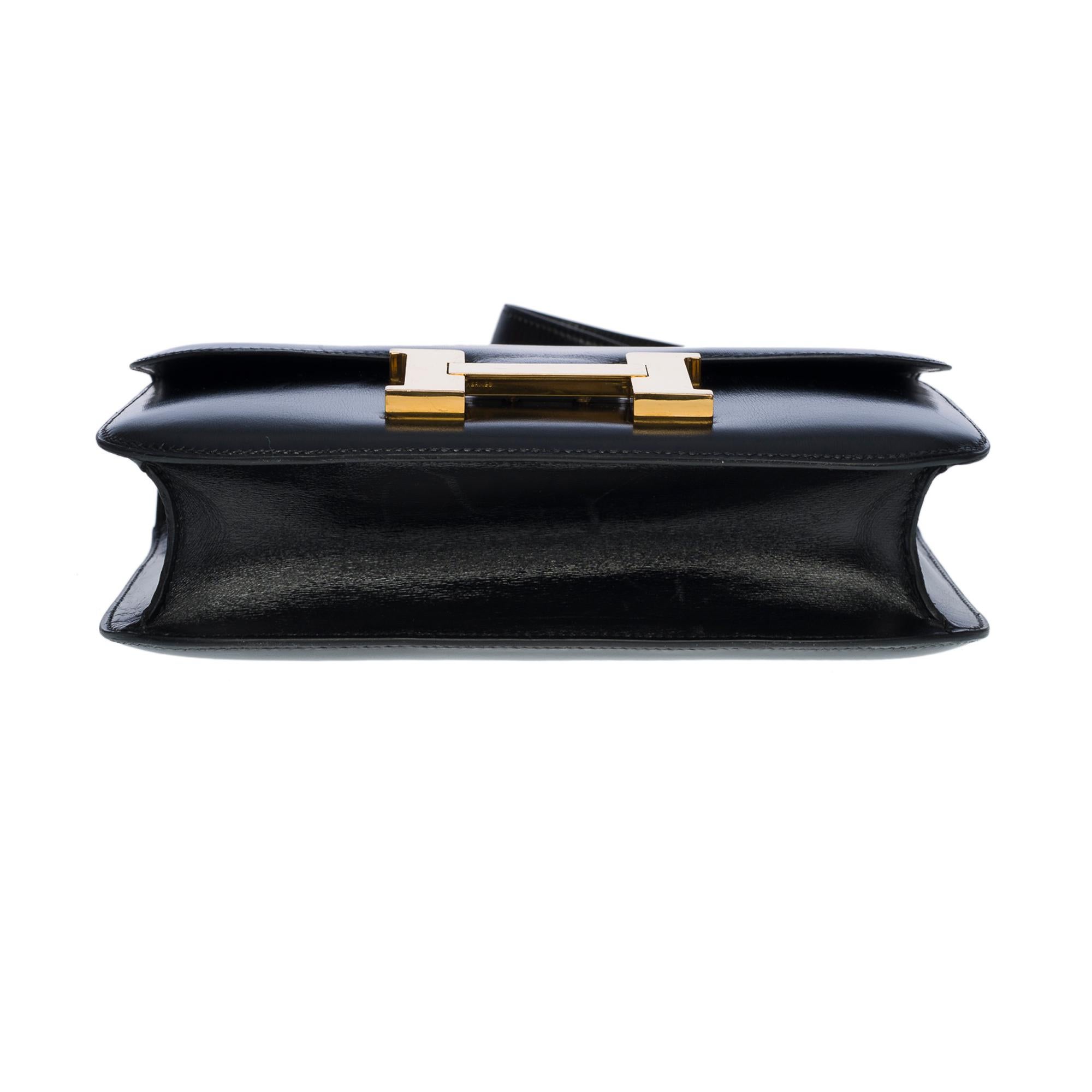 Stunning Hermes Constance 23 shoulder bag in black calfskin box leather, GHW 4