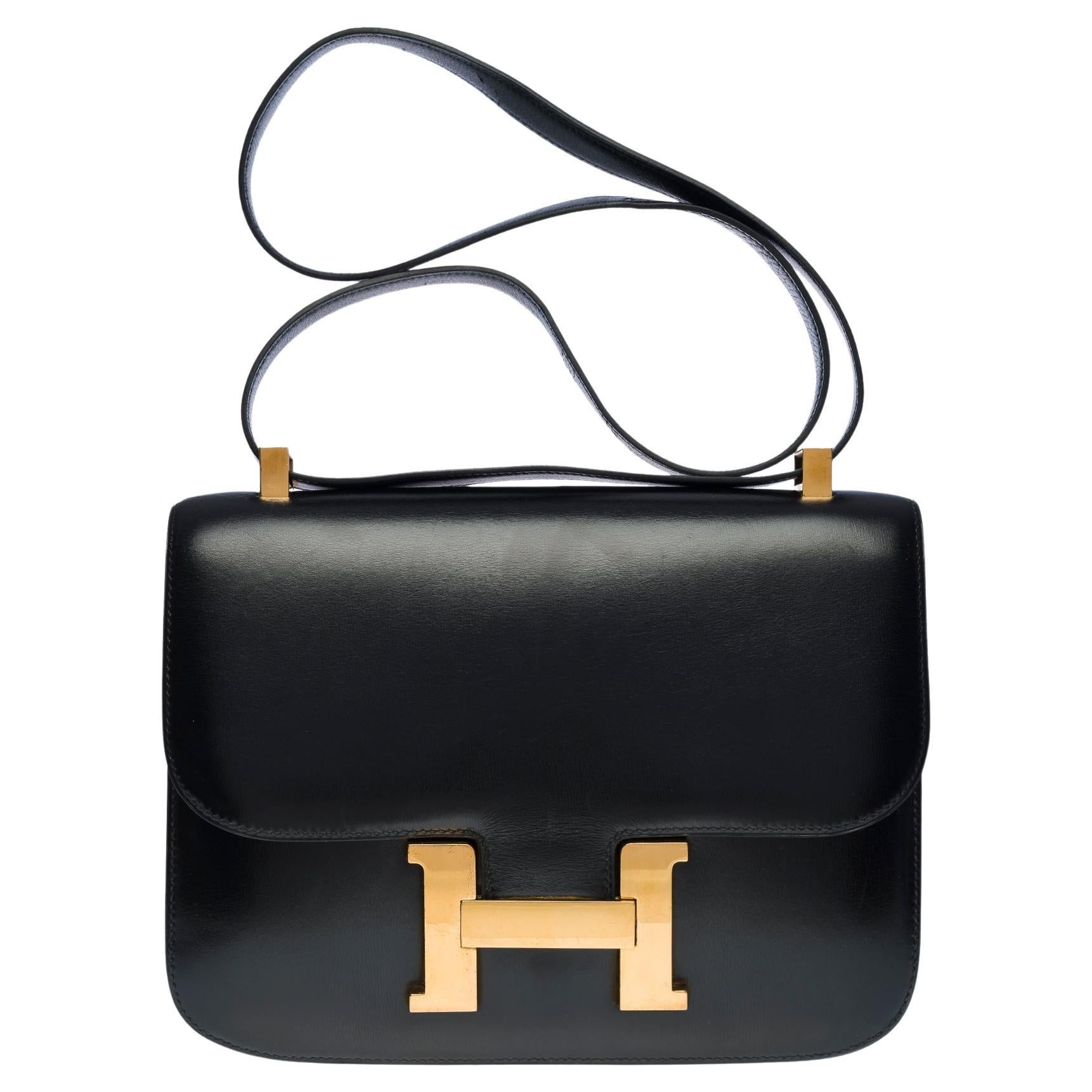 Stunning Hermes Constance 23 shoulder bag in black calfskin box leather, GHW