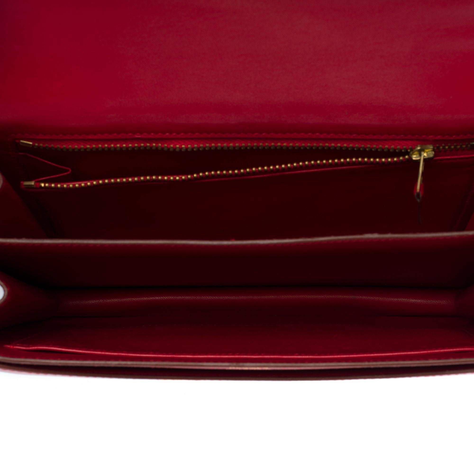 Stunning Hermes Constance 23 shoulder bag in Rouge H boxcalf leather, GHW For Sale 1