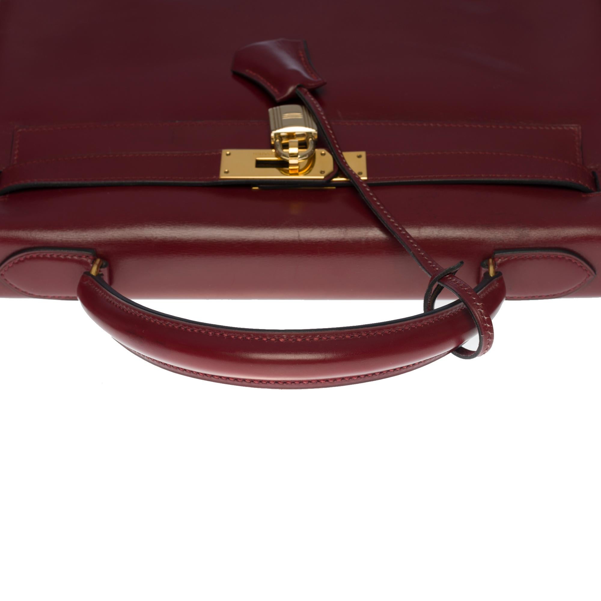 Stunning Hermès Kelly 32 handbag in Burgundy Calf box leather, GHW 1