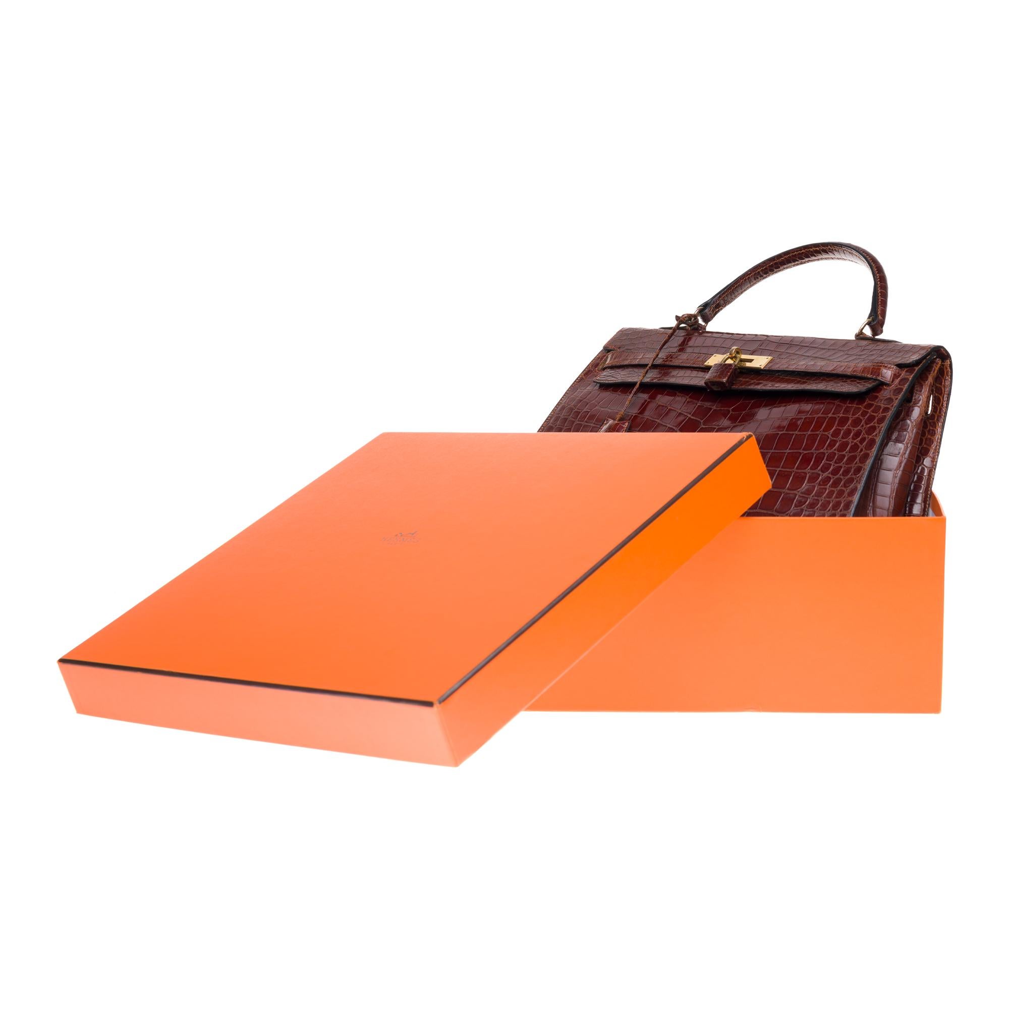 Stunning Hermes Kelly 35 handbag in Brown Crocodile Leather, golden hardware 6