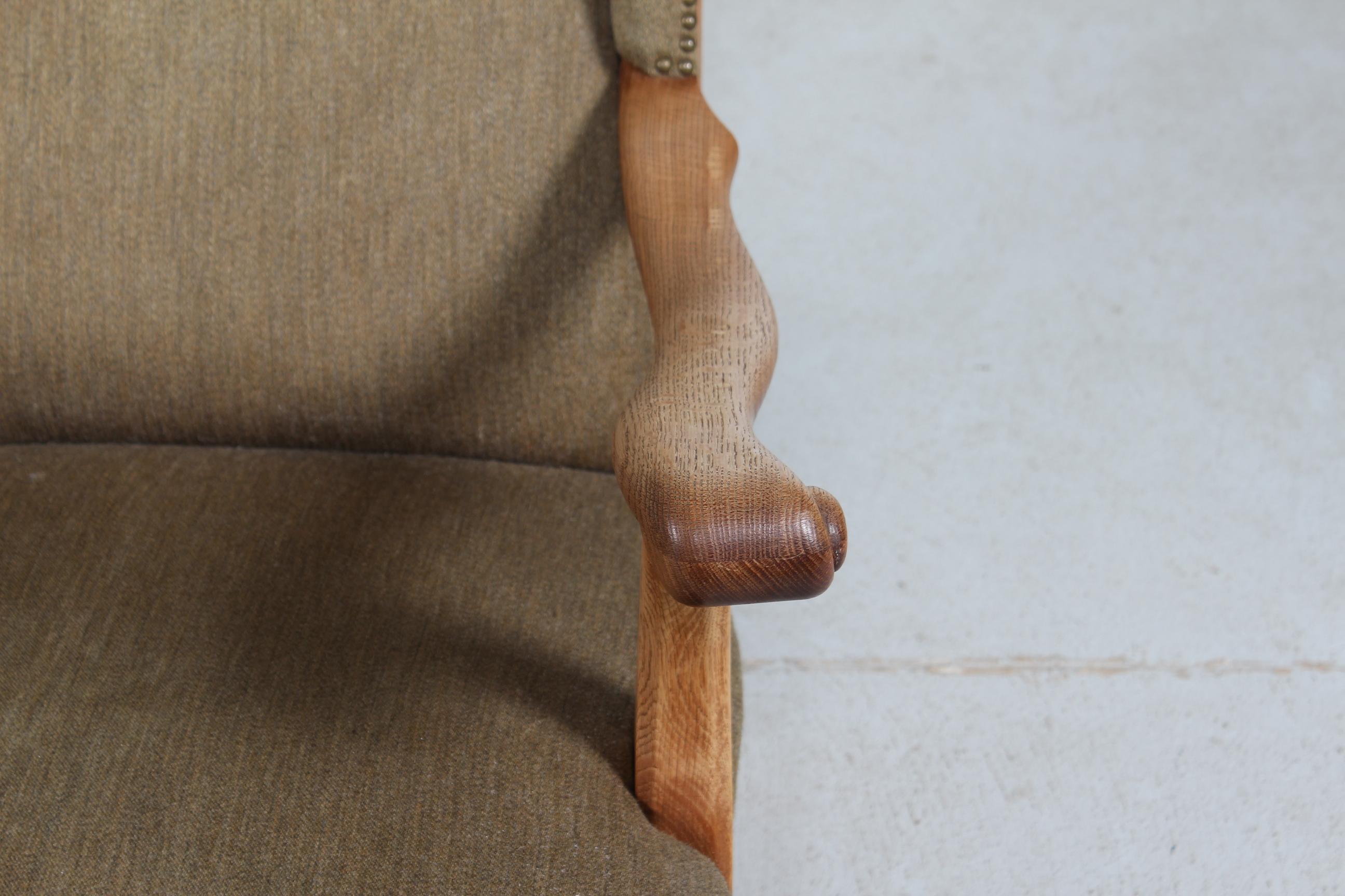 Superbe chaise haute en Oak Oak massif avec laine verdâtre Danemark 1930-40 en vente 5