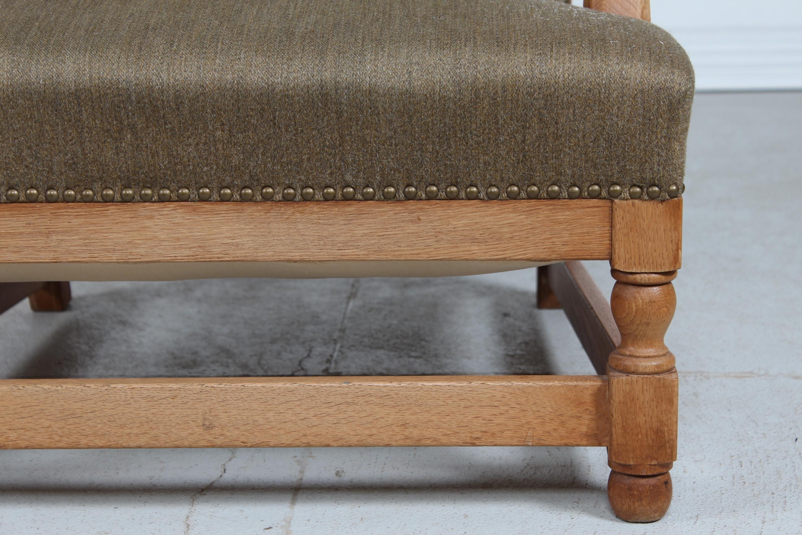 Stunning Highback King Chair of Solid Oak with Greenish Wool Denmark 1930-40 For Sale 8
