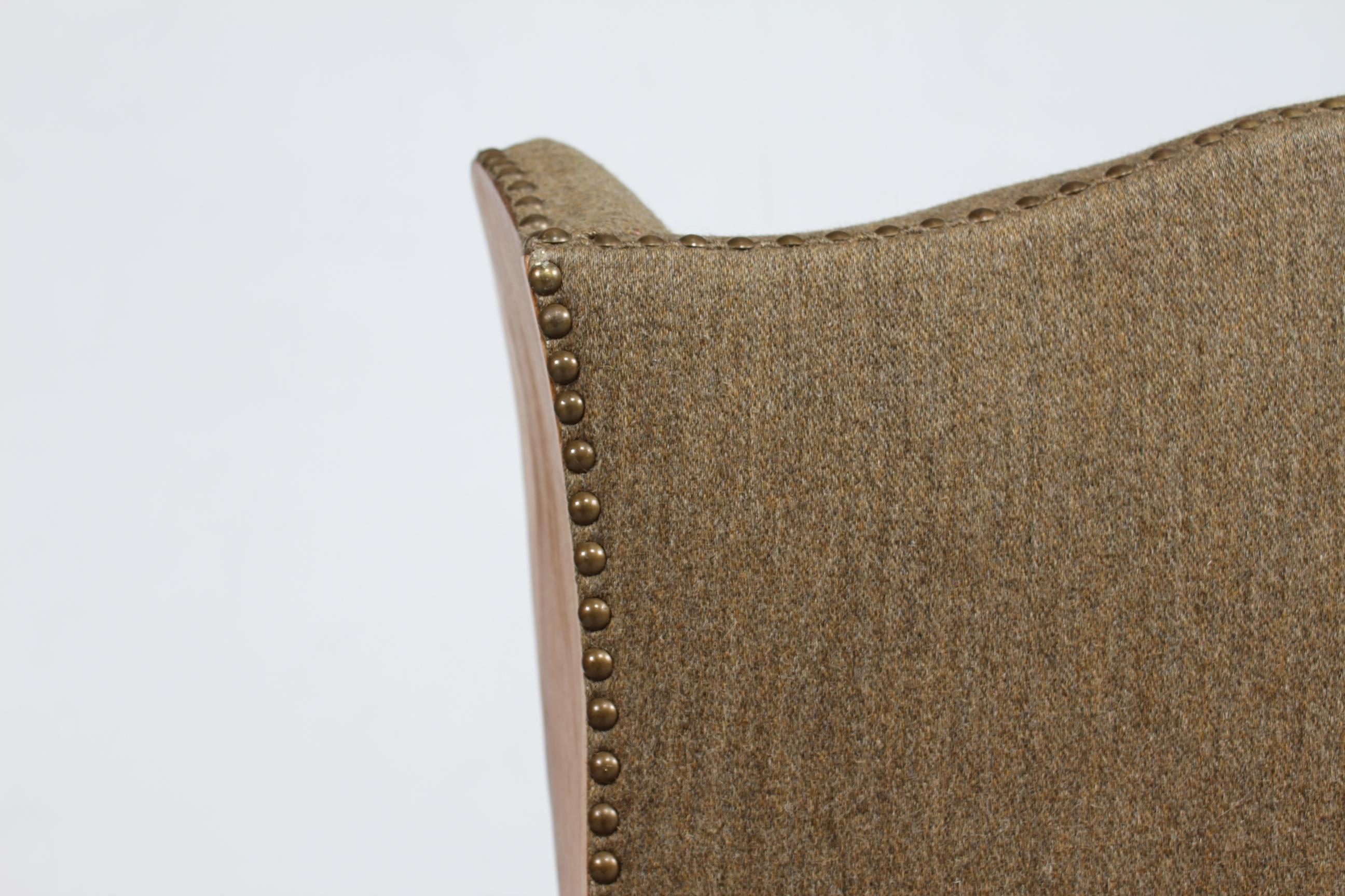 Superbe chaise haute en Oak Oak massif avec laine verdâtre Danemark 1930-40 en vente 9