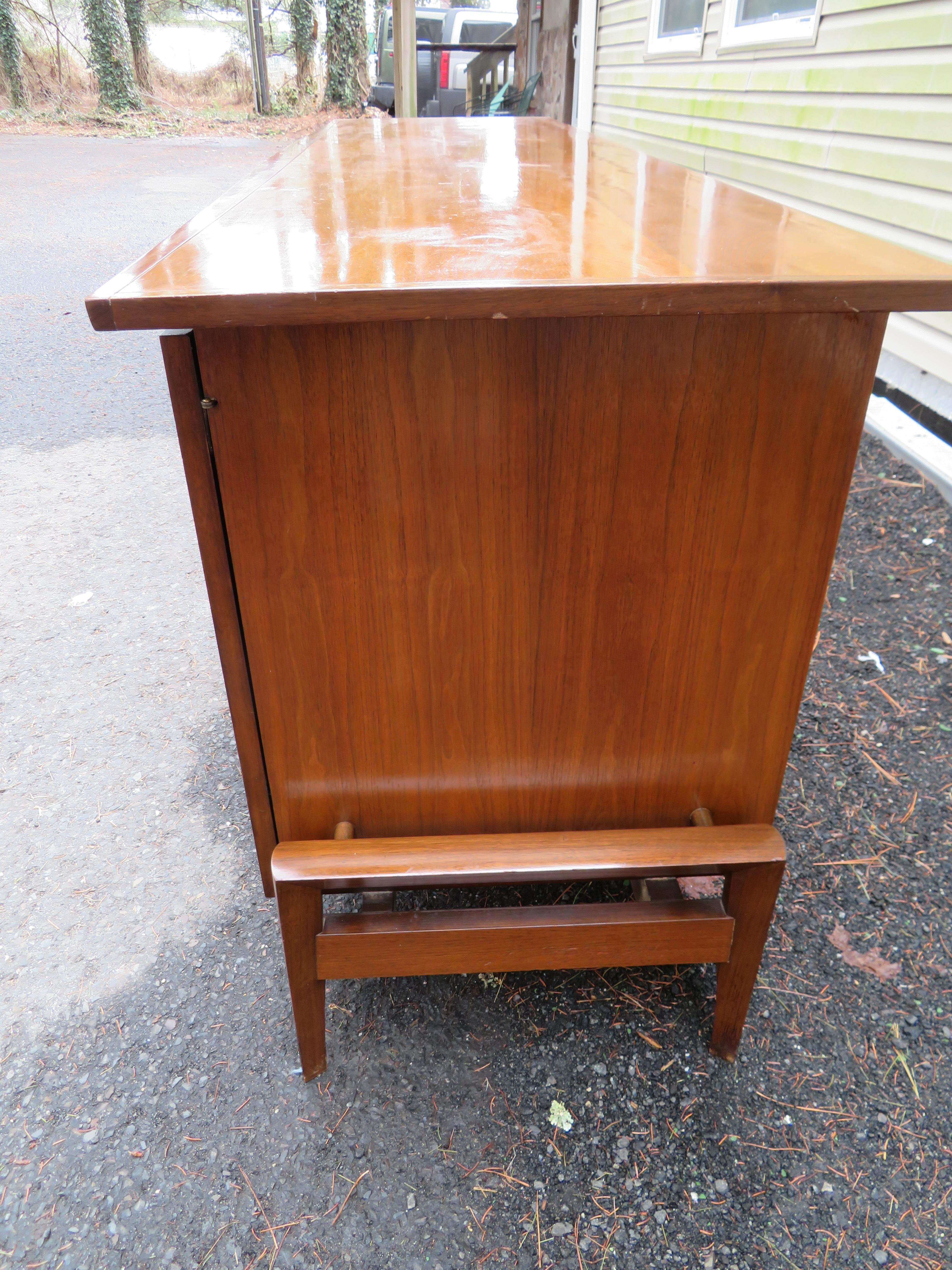 Stunning Hobey Helen Baker Asian Modern Walnut Credenza Midcentury For Sale 7