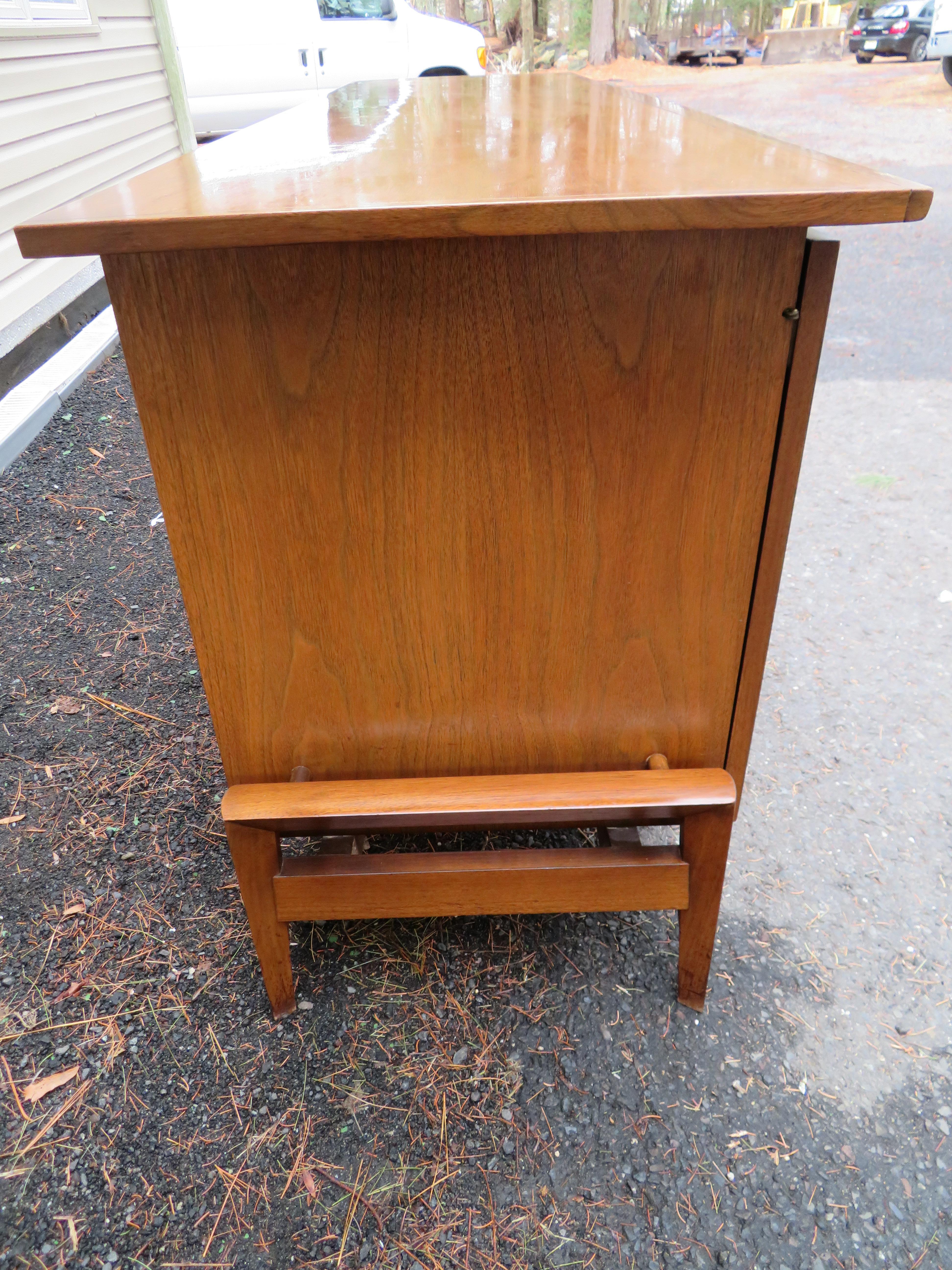 Stunning Hobey Helen Baker Asian Modern Walnut Credenza Midcentury For Sale 8