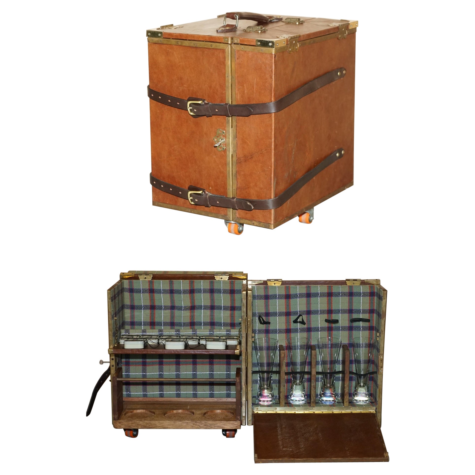 STUNNING HOLDEN VINTAGE & CLASSIC LEATHER CAR TRUNK DRiNKS PICNIC DECANTER Set