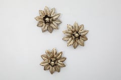 1970s Hollywood Regency Willy Daro Style Gold Toned Floral Wall Sconce