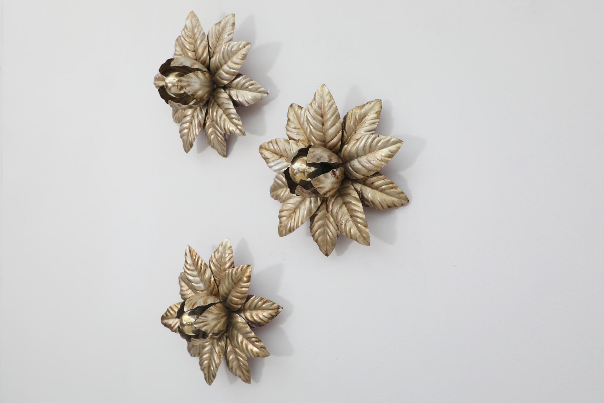 Mid-20th Century Stunning  1960s Hollywood Regency Gold Leaf Lily Pad Wall Sconces from Italy For Sale