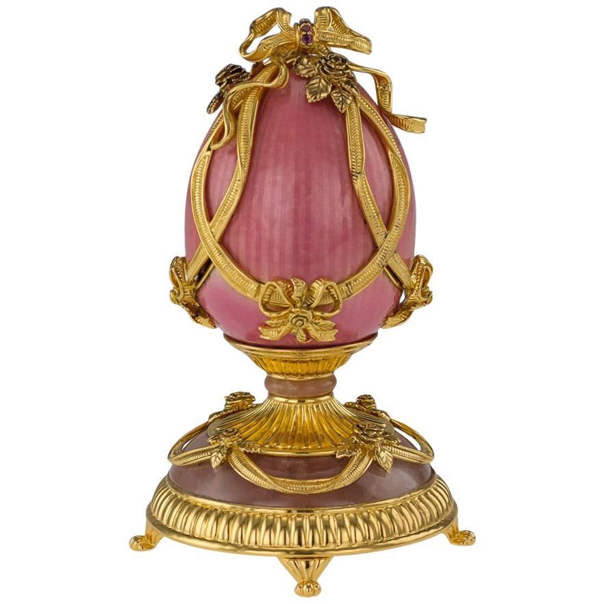Wunderschönes House of Faberge Vergoldetes Massivsilber Rosenstrauß-Ei