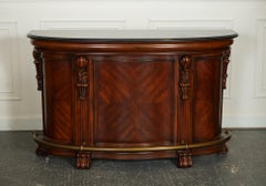 STUNNING HOWARD & MILLER STYLE AMERICAN BAR WITH GRANITE TOP & PAiR OF BARSTOOLS