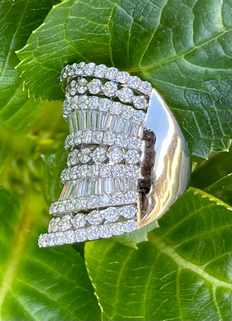 Stunning Huge 9 Carat Diamond Seven Layer 18 Karat White Gold Cocktail Band Ring In Excellent Condition In Tustin, CA