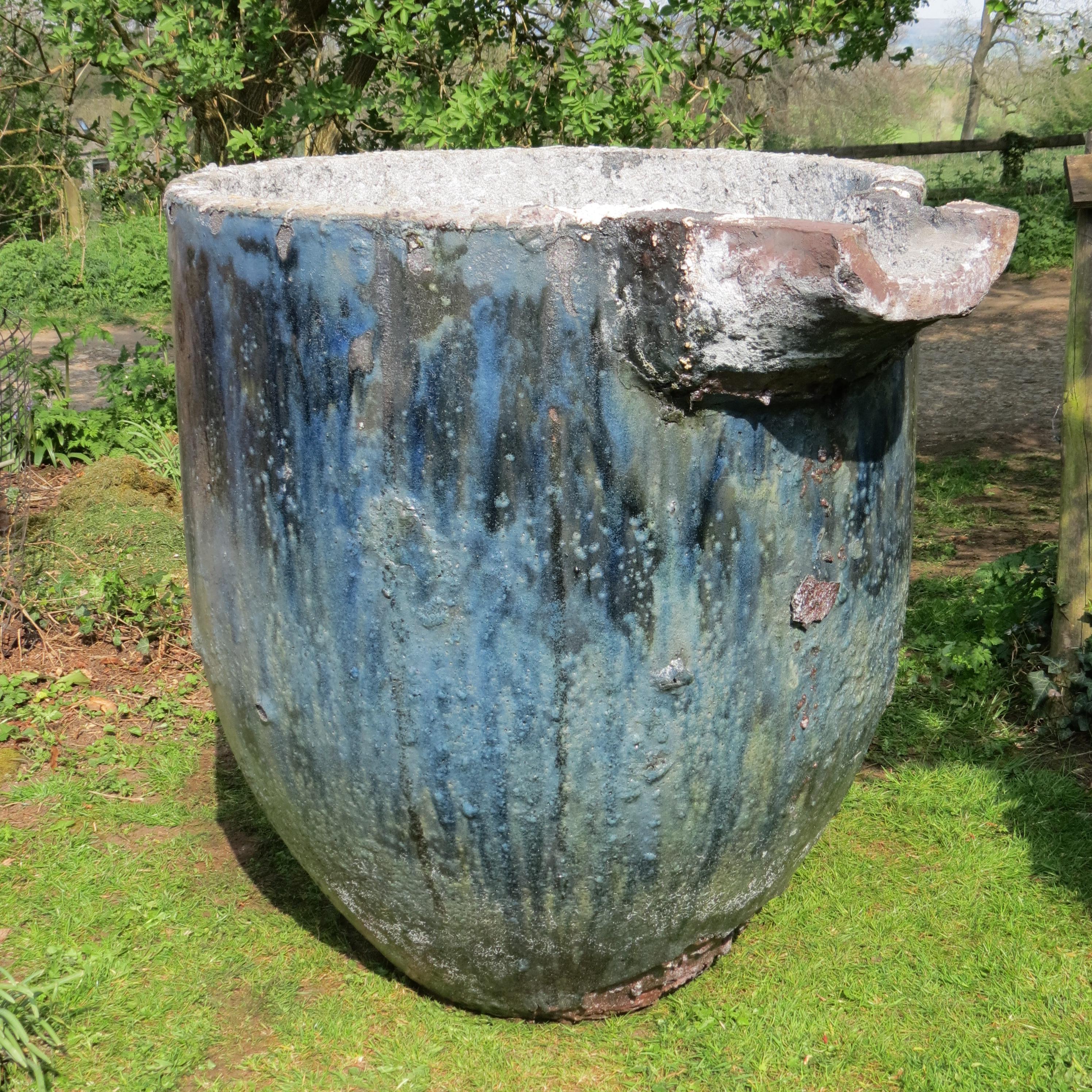 Stunning Huge Foundry Crucible Garden Planter Water Feature Blue 8