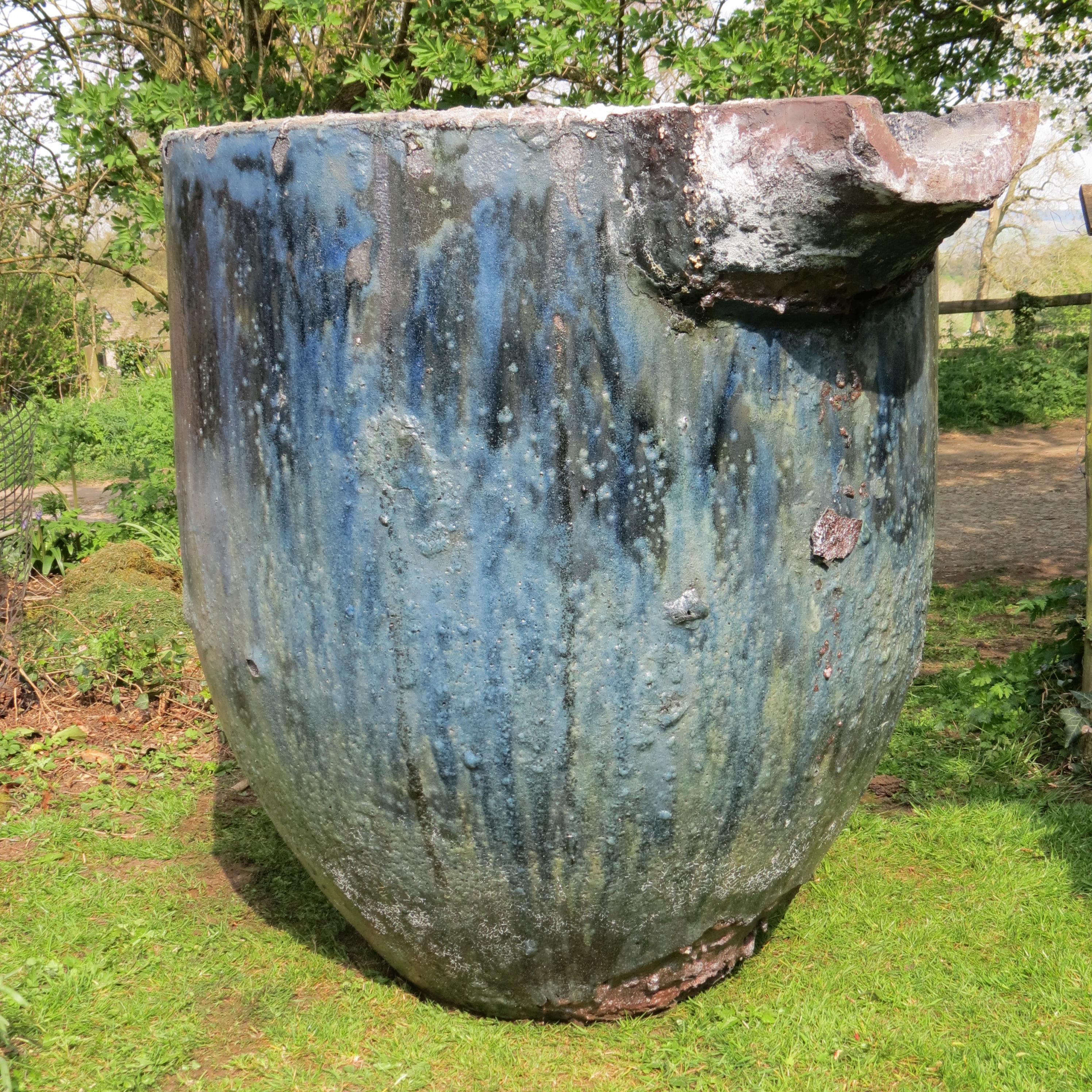 Stunning Huge Foundry Crucible Garden Planter Water Feature Blue 10