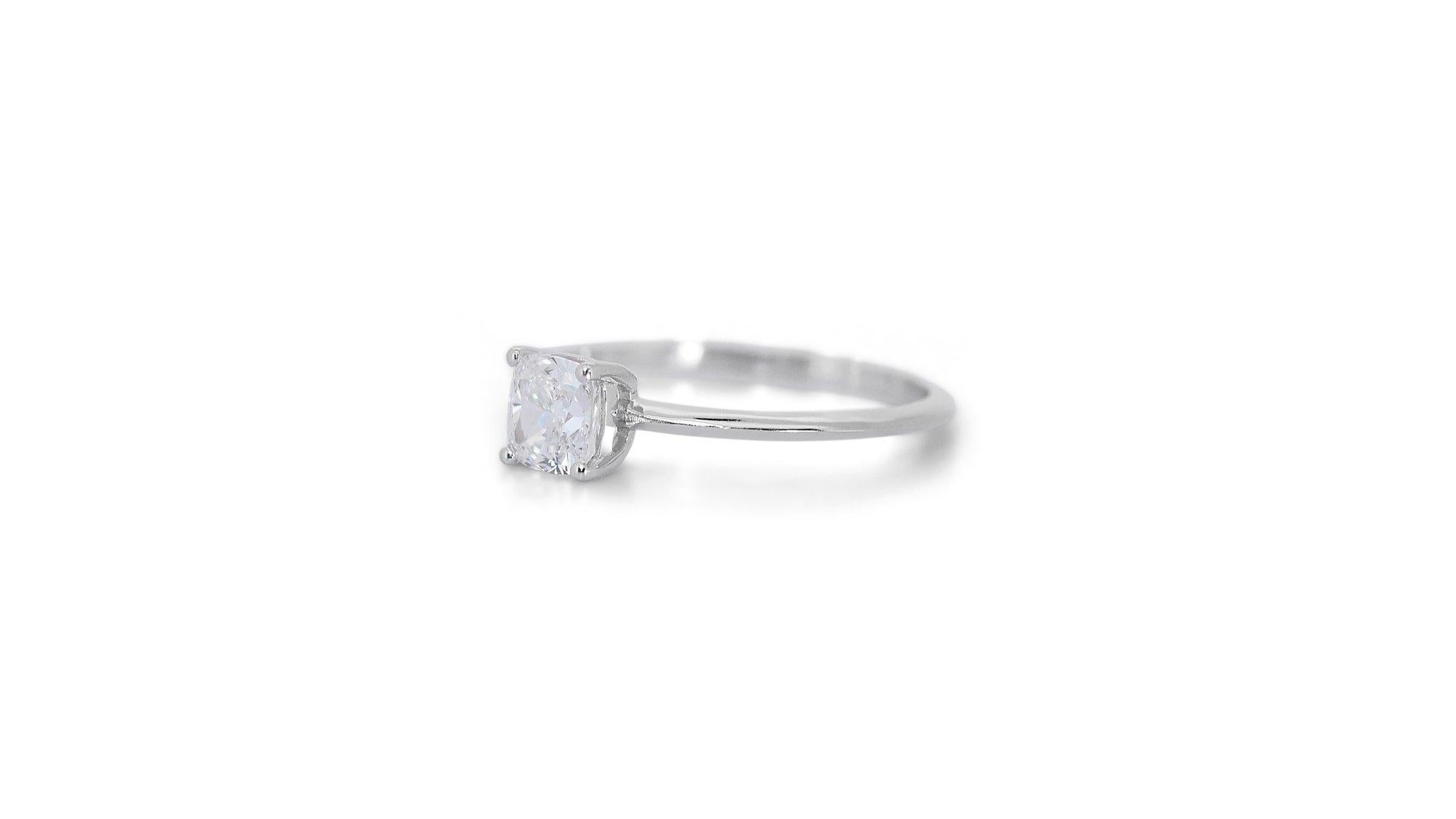 Women's Stunning Ideal Cut Solitaire Ring w/1.00ct - GIA Certified  For Sale