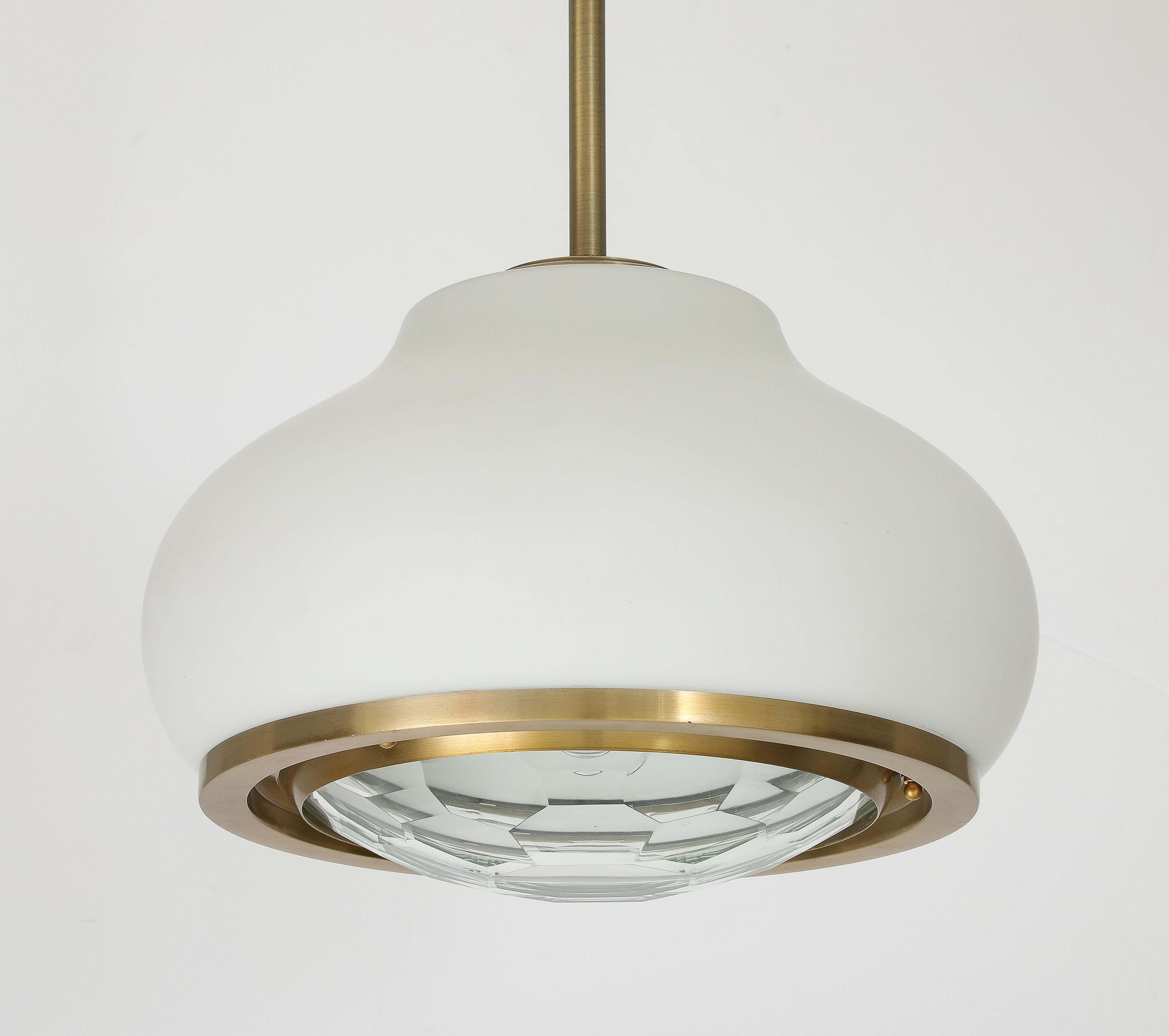 Stunning Italian 1960's Opaque and Faceted Glass Pendant Light by Pia Crippa In Good Condition For Sale In New York, NY