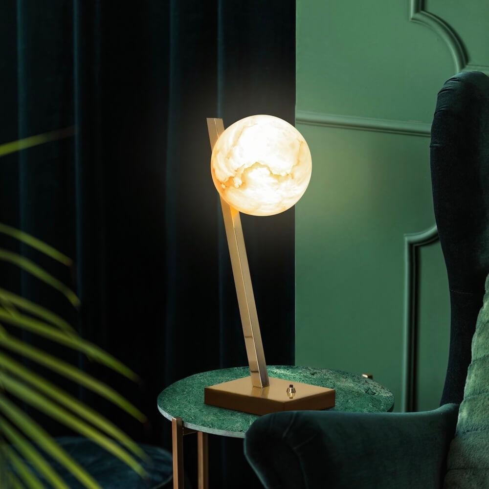 XXIe siècle et contemporain Superbe lampe de table offset italienne sphère d'albâtre, en laiton poli en vente
