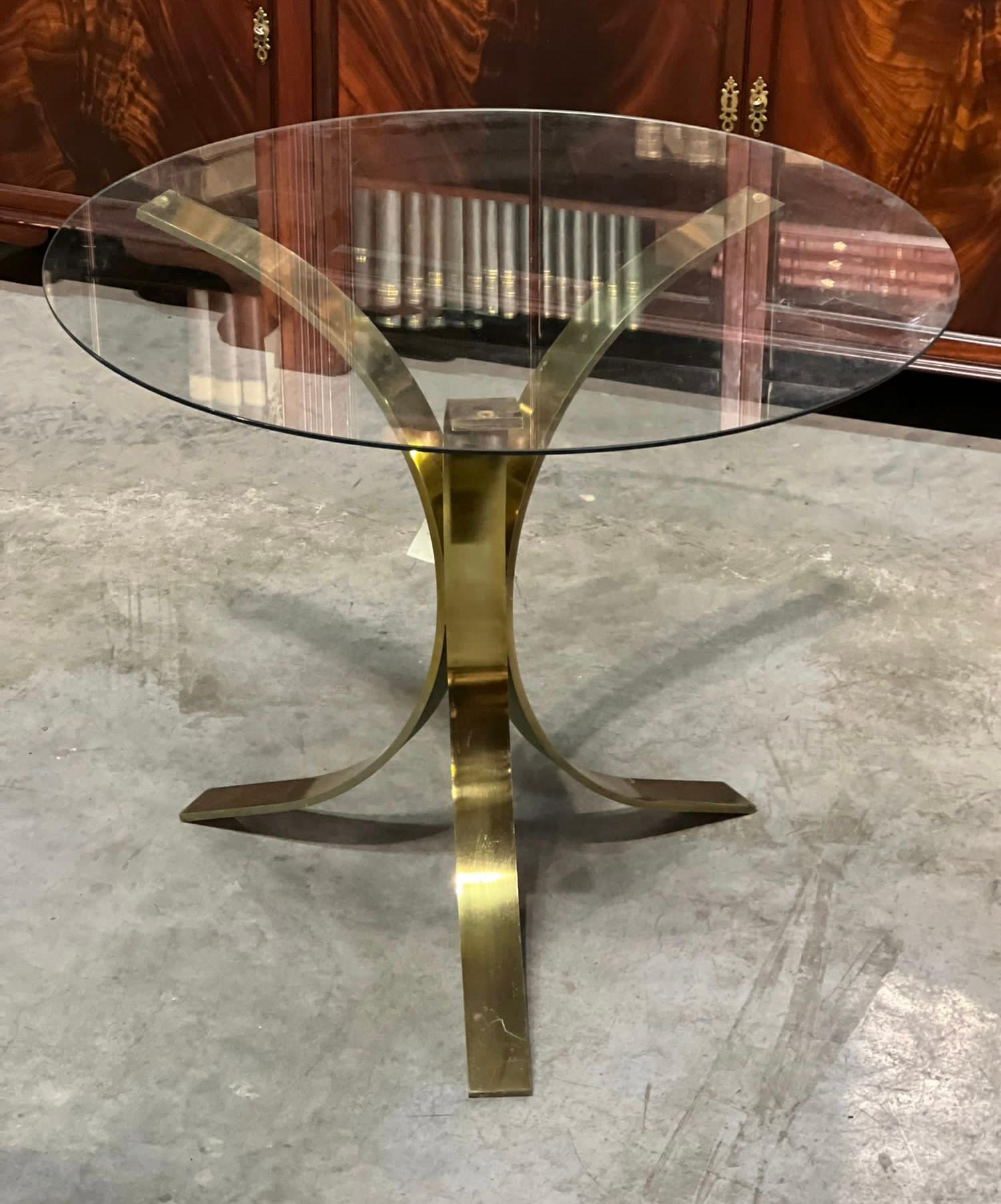 Superbe table italienne mi-siècle en laiton et verre d'Osvaldo Borsani en vente 5