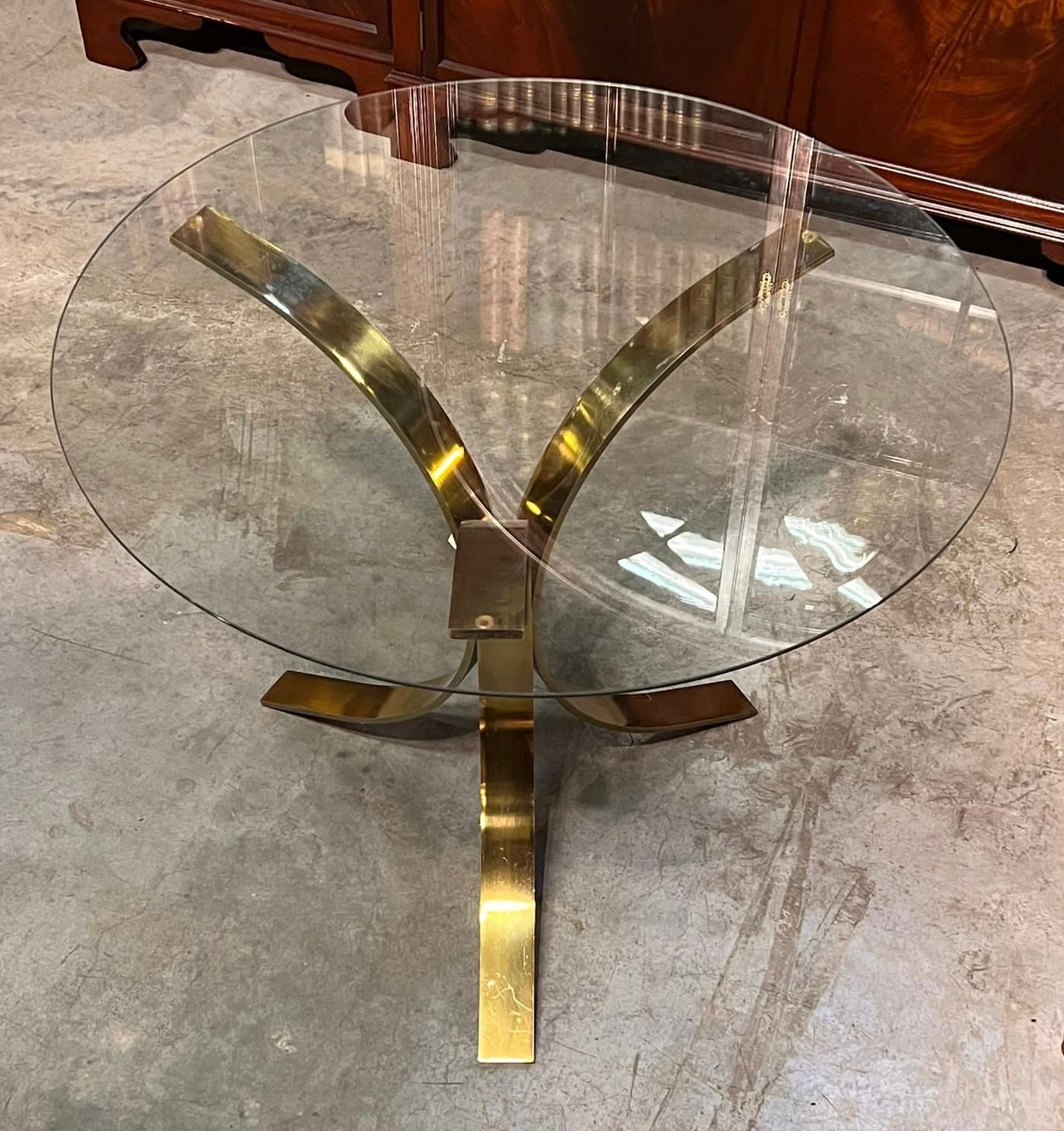 Superbe table italienne mi-siècle en laiton et verre d'Osvaldo Borsani en vente 2