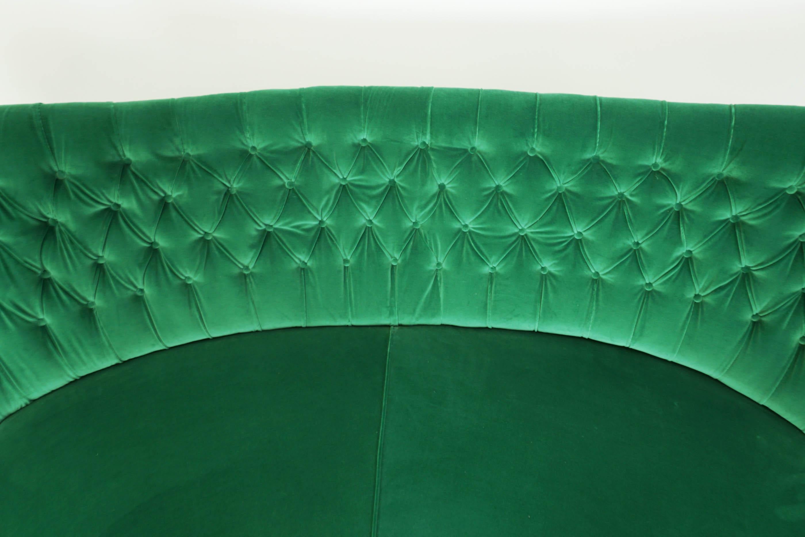 Italian Design 1950 Cozy Curved Sofa New Covered with Dedar Green Velvet In Good Condition In Morbio Inferiore, CH