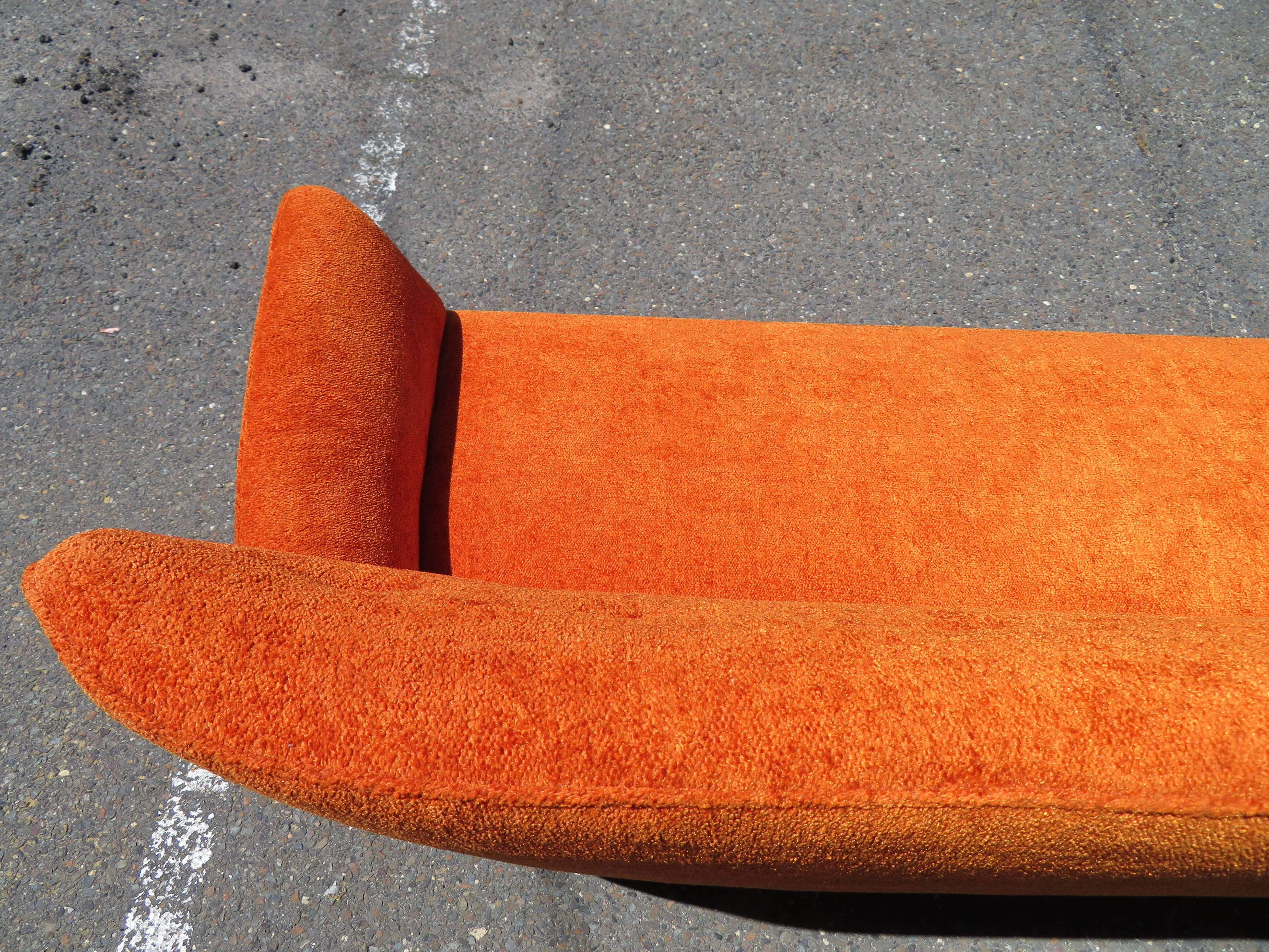 Mid-Century Modern Stunning Italian Midcentury Gio Ponti Inspired Sofa with Brass Legs