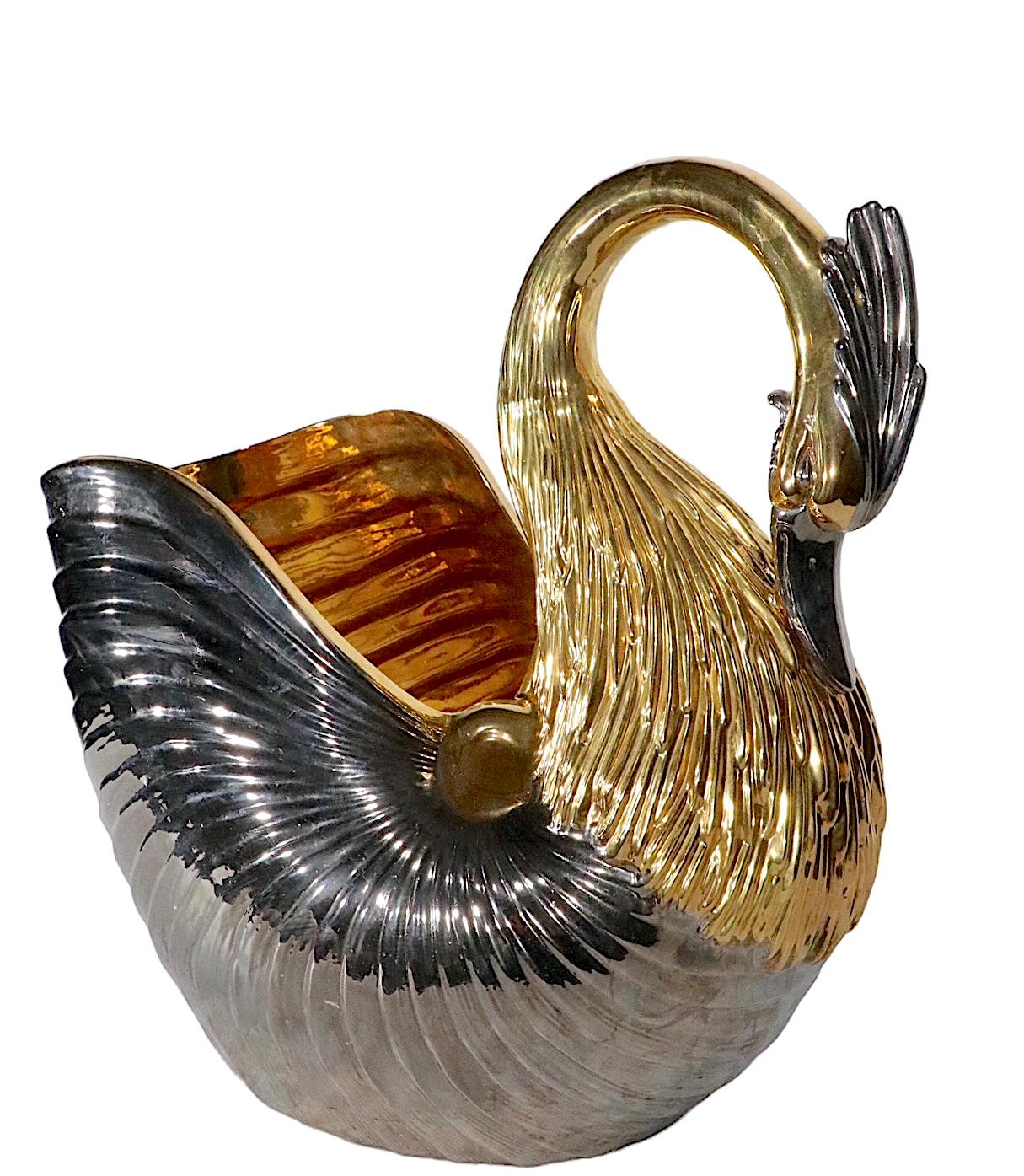 Stunning Italian Porcelain Ceramic Swan in Gold Luster and Dark Silver, c 1970s In Good Condition For Sale In New York, NY