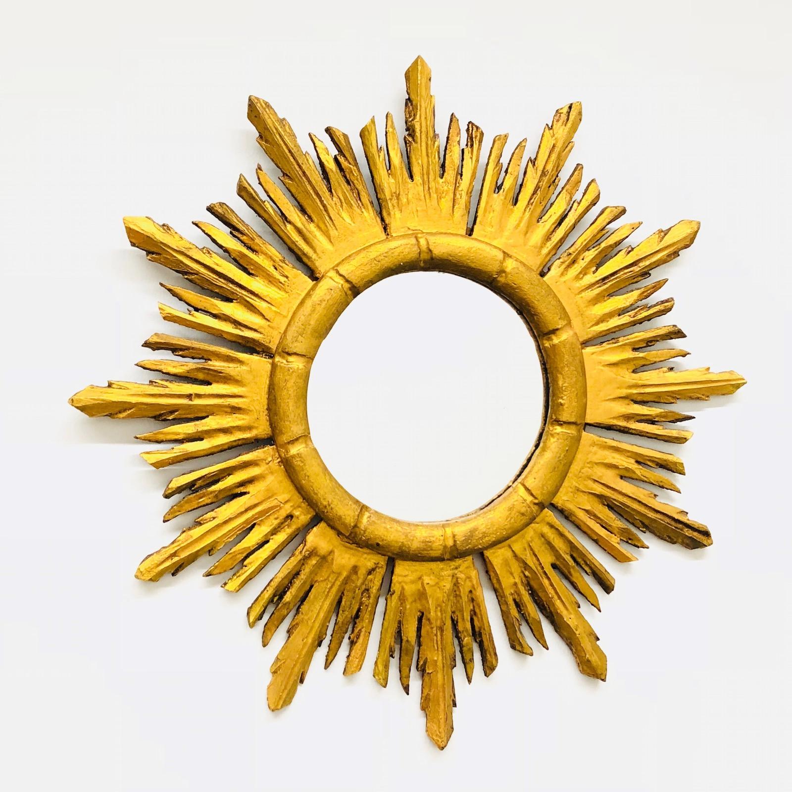 Stunning Italian Starburst Sunburst Gilded Wood Mirror, circa 1930s 1
