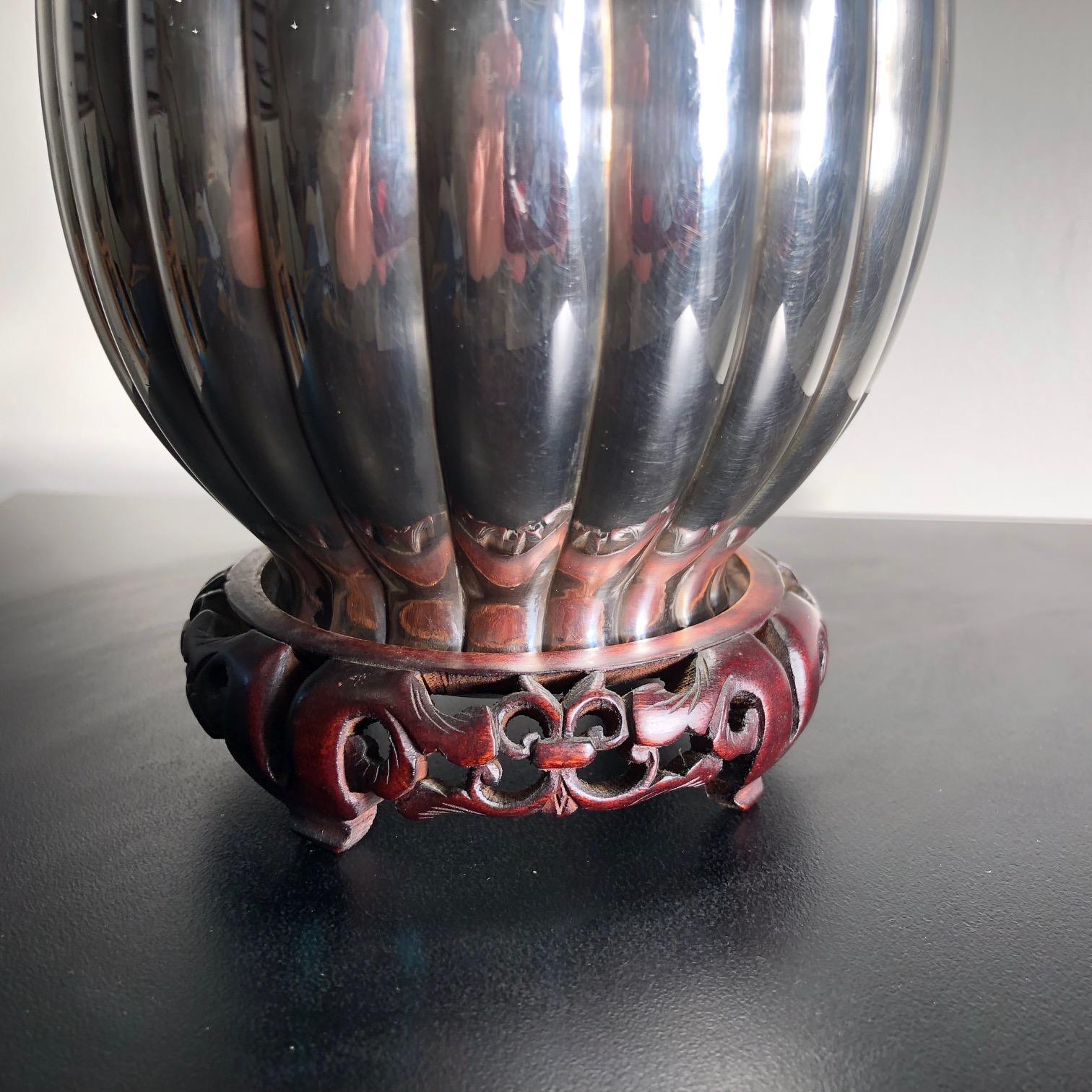 Stunning Japanese Sterling Silver Waves Vase, Early 20th Century 5
