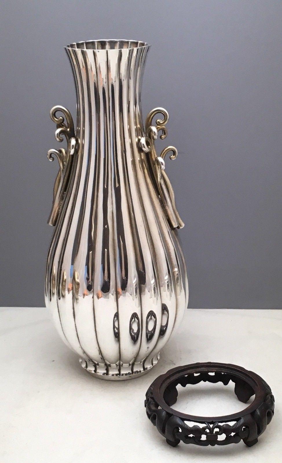 Stunning Japanese Sterling Silver Waves Vase, Early 20th Century 6