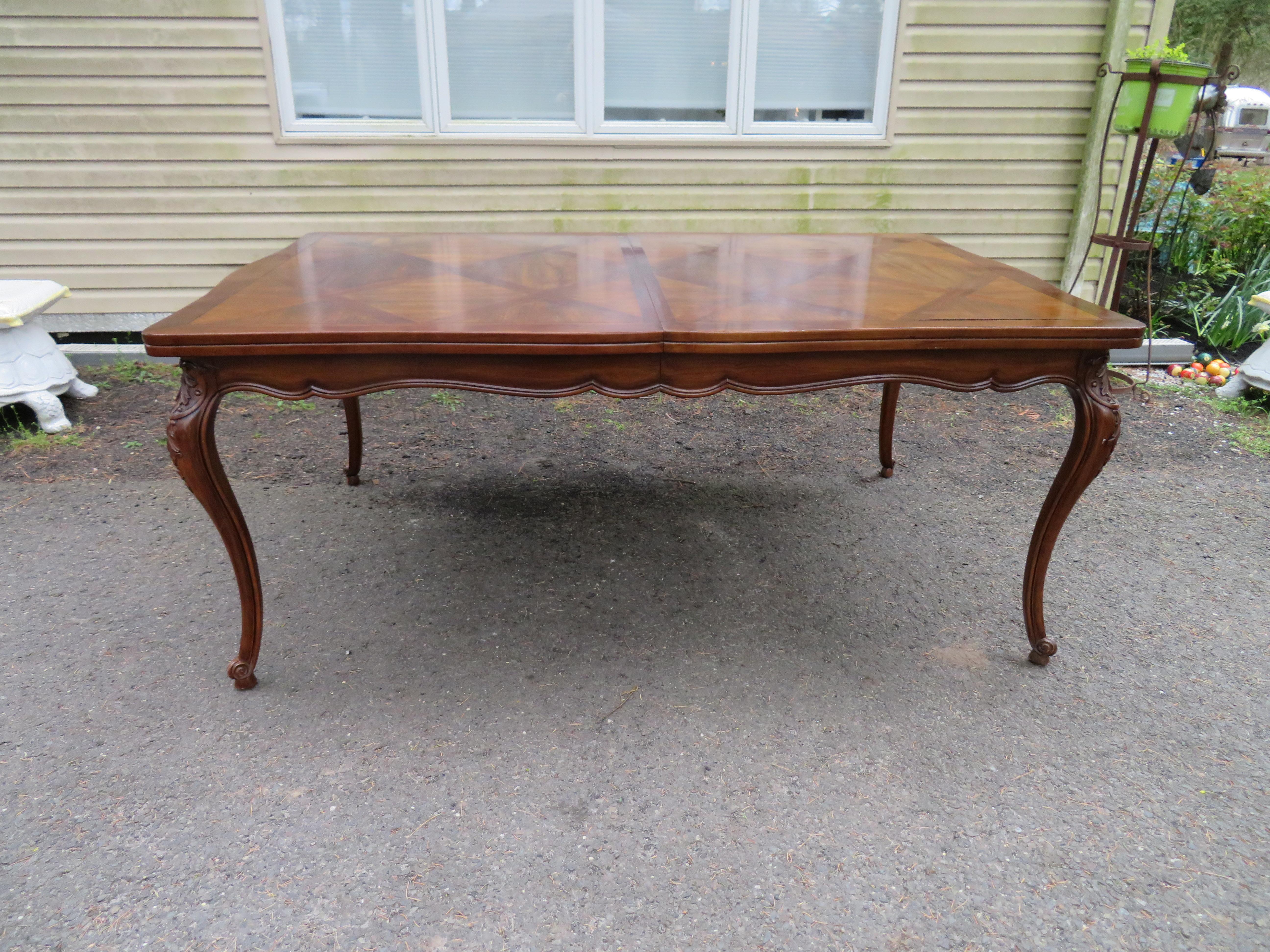 Stunning John Widdicomb Parquet Inlay Country French Provincial Dining Table For Sale 8