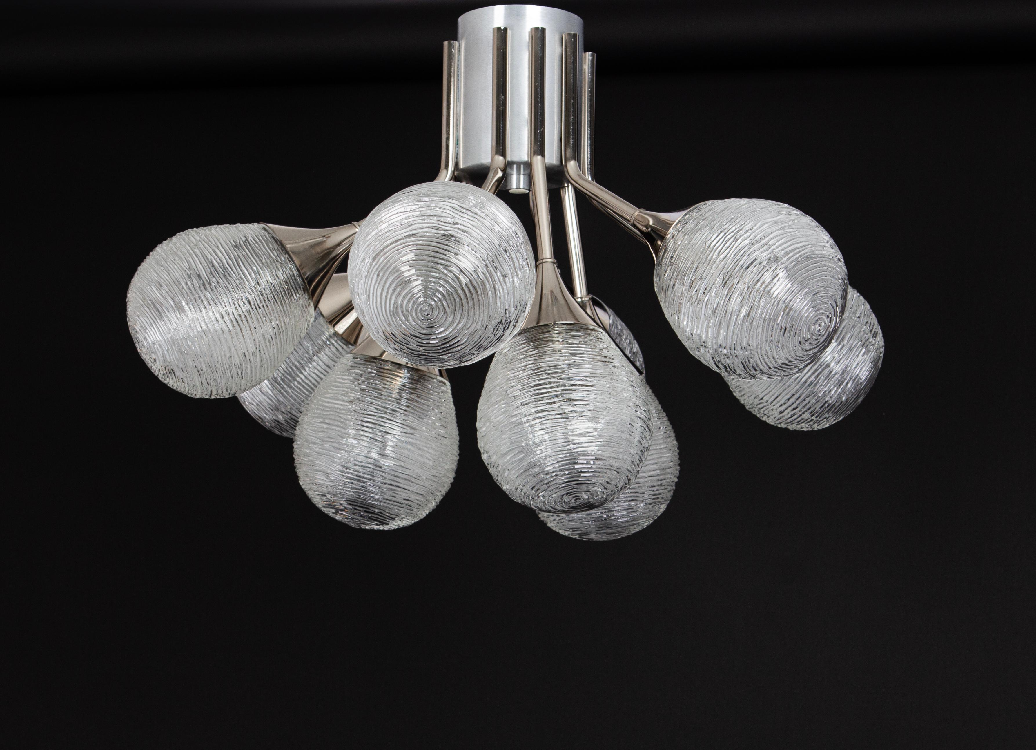 Allemand Superbe lustre Kaiser Sputnik à globes en verre, Allemagne, 1970 en vente