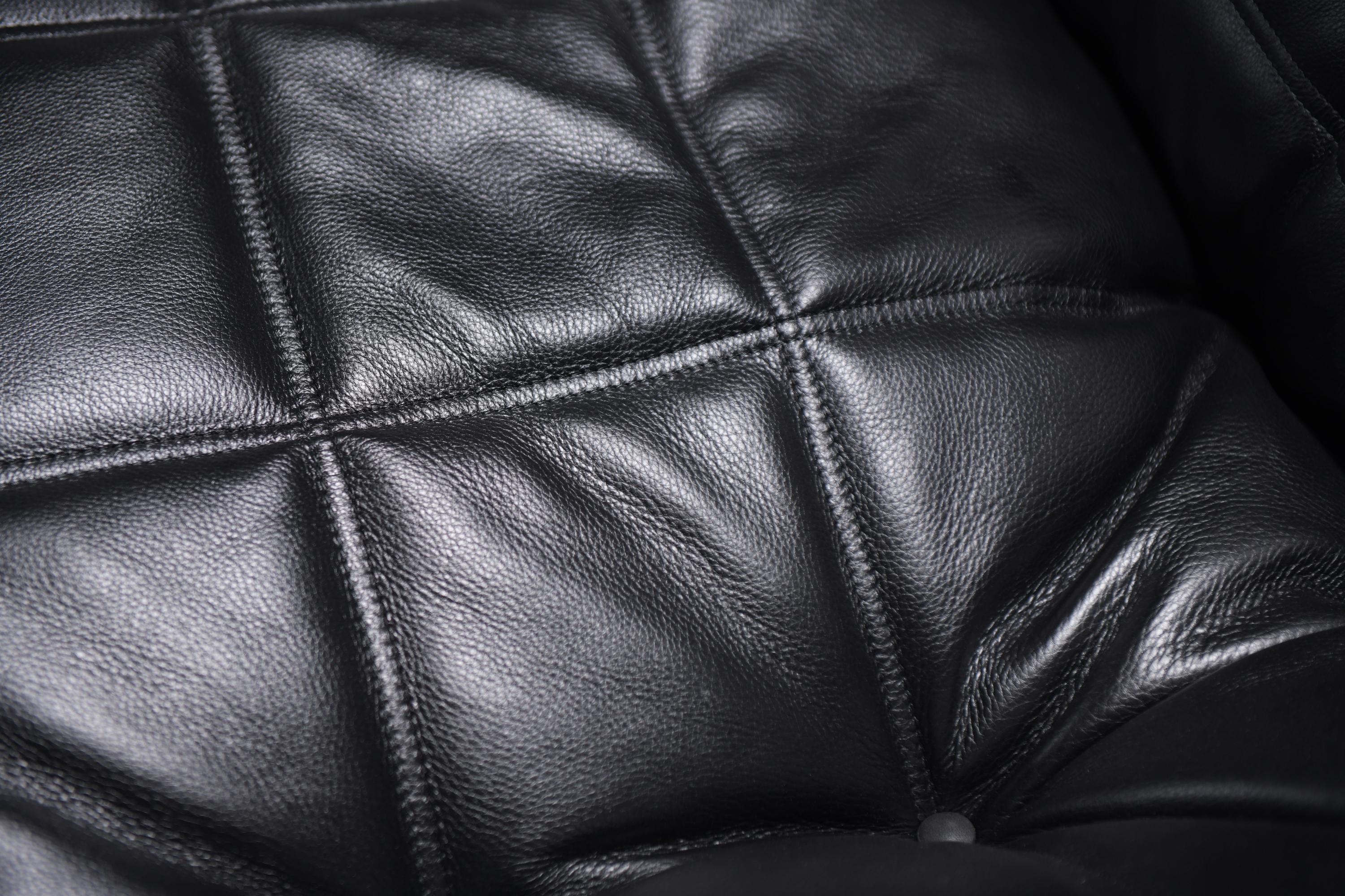 Leather Stunning Kashima in new black leather by  Michel Ducaroy for Ligne Roset France