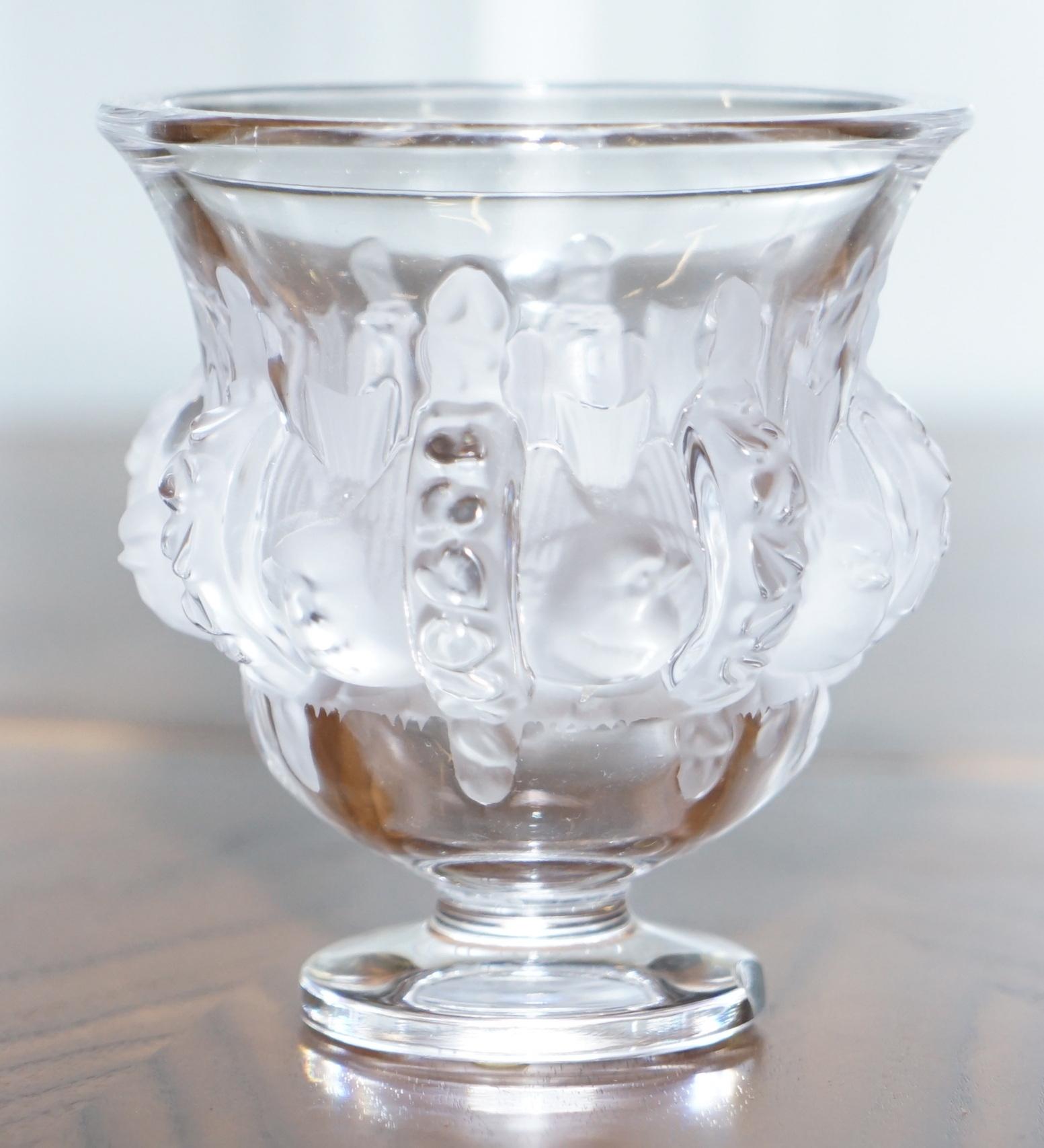 lalique vase with birds