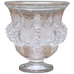 Superbe vase oiseau Dampierre en cristal Lalique conçu en 1948 par Marc Lalique