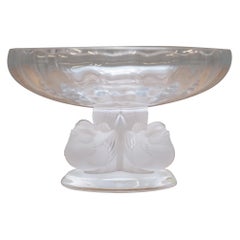 Stunning Lalique Crystal Nogent Bird Bowl Designed in 1948 by Marc Lalique