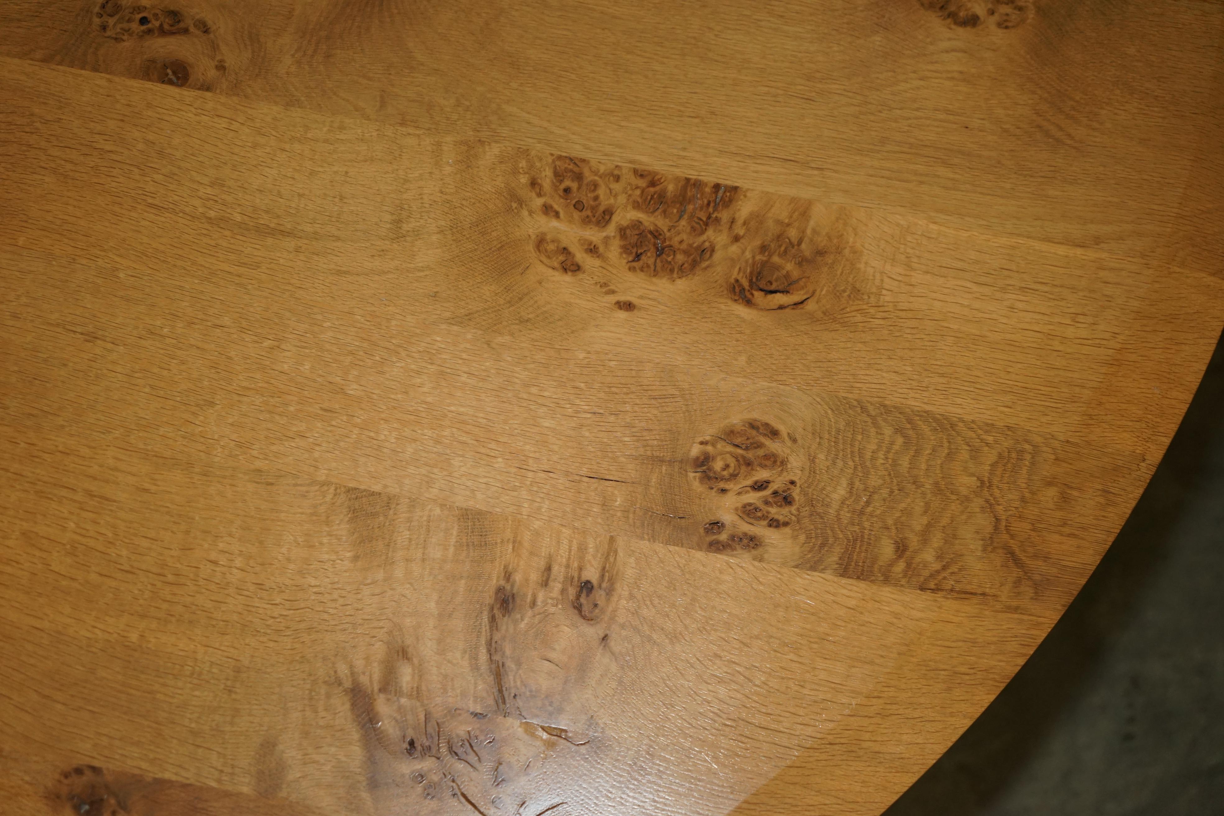 Oak STUNNiNG LARGE 170CM WIDE POLLARD PIPPY BURR OAK ROUND DINING TABLE SEATS EIGHT For Sale