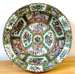 Stunning Large 19th Century Rose Medallion Rimed Bowl/Basin