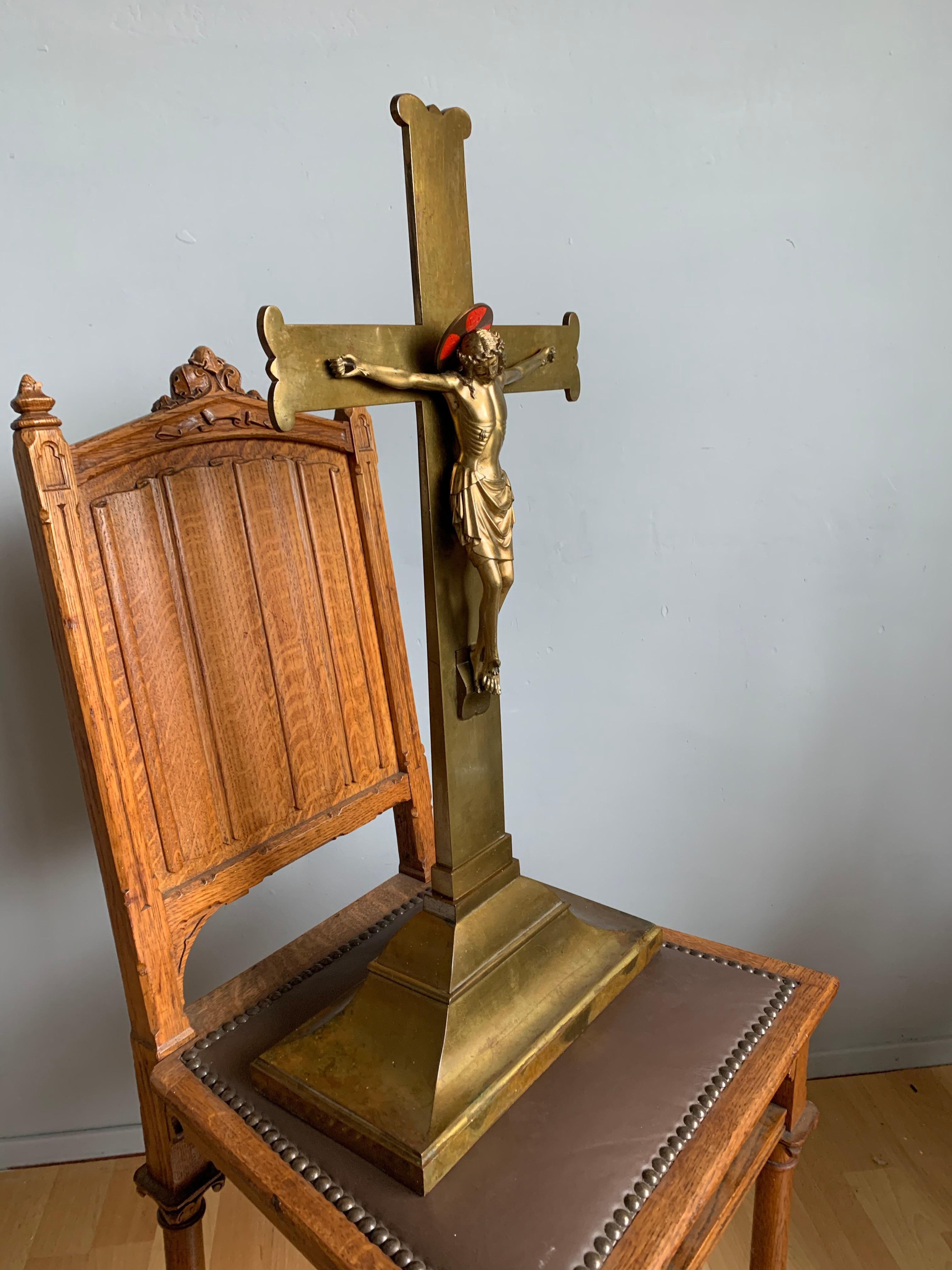 20th Century Stunning & Large Altar Crucifix with Detailed Bronze Sculpture of Christ, 1910s