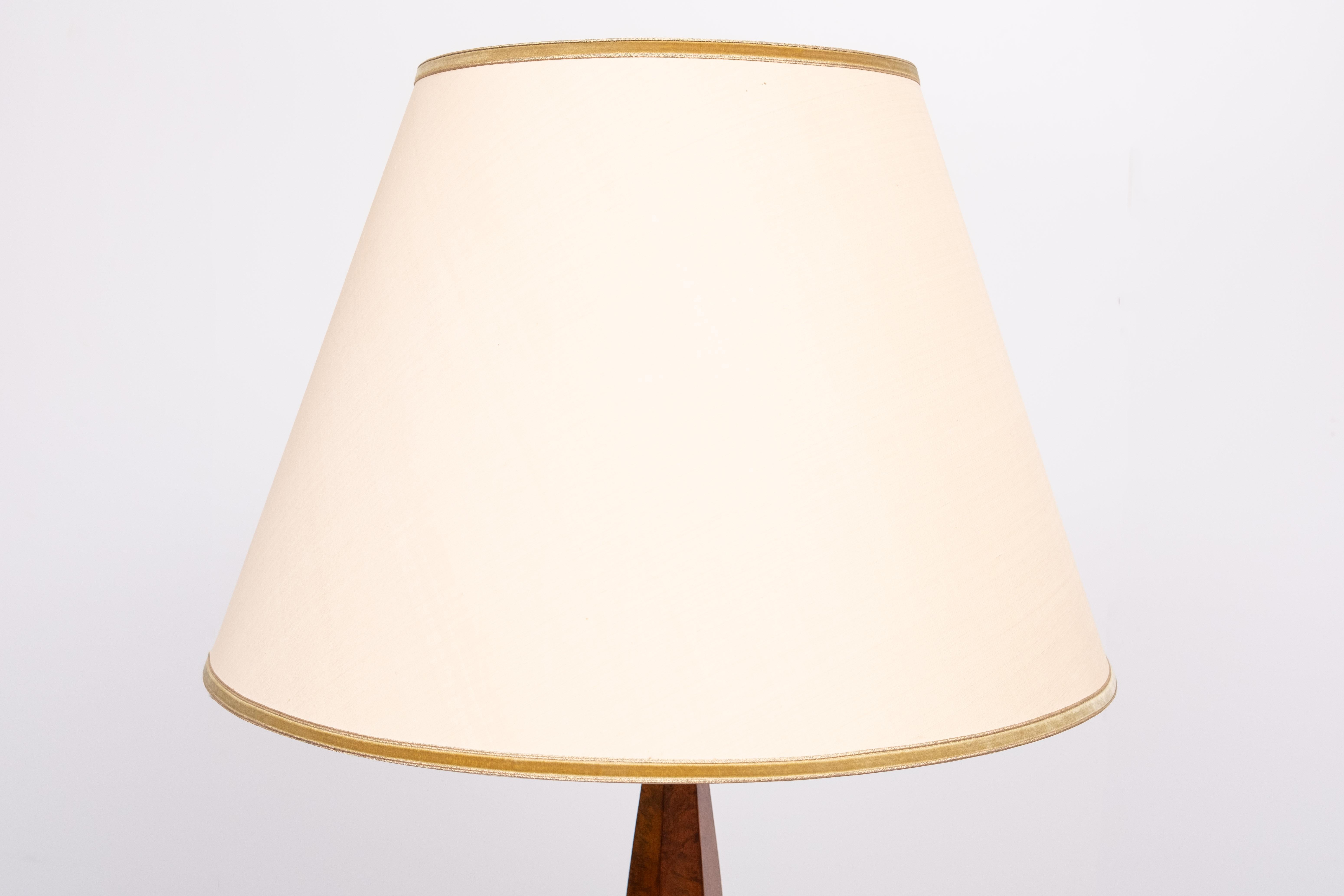 Stunning large Antique Biedermeier  Burl floor lamp . Germany For Sale 10
