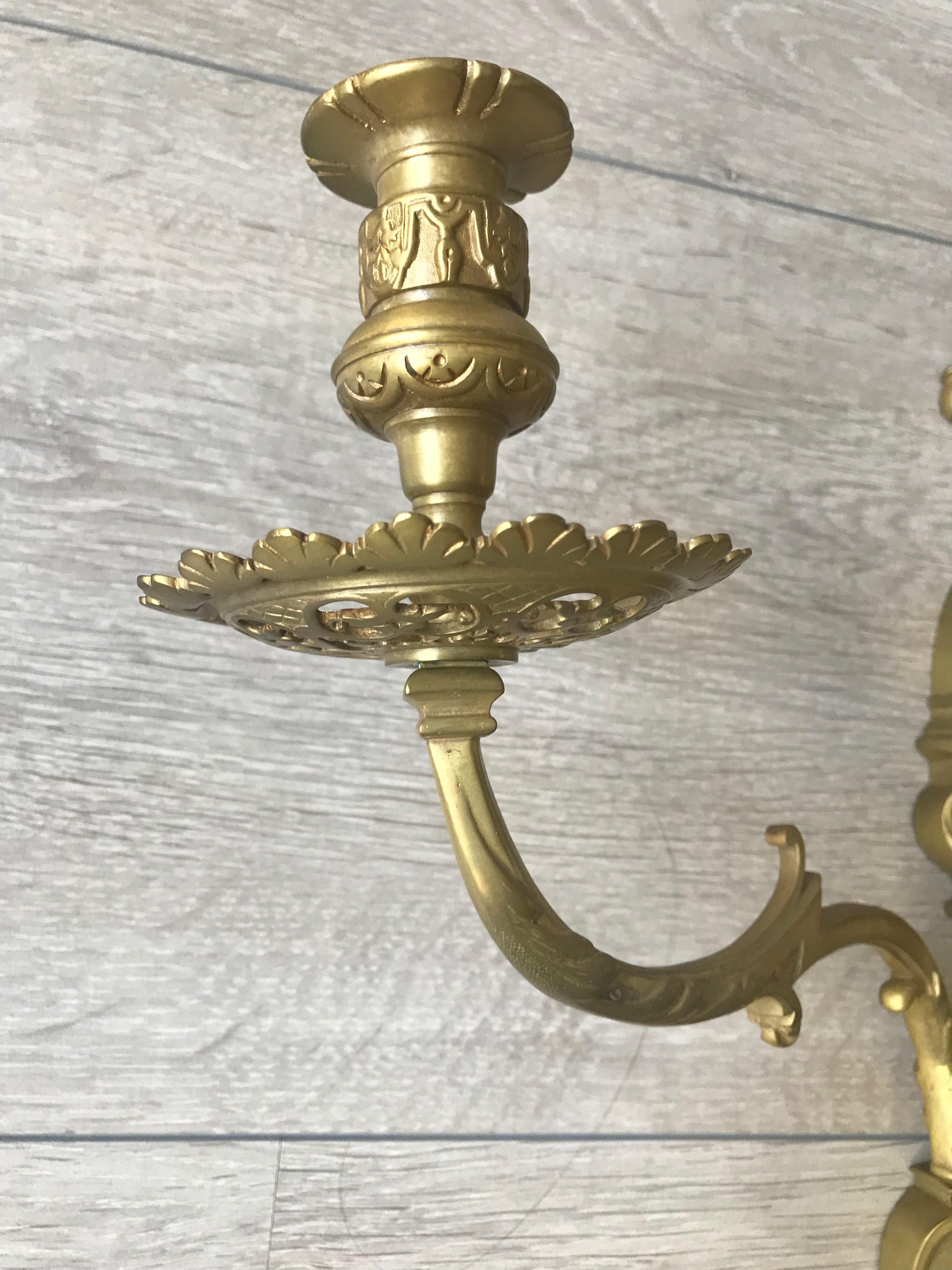 Stunning & Large Antique Bronze Wall Lamp / Candle Sconce with Goddess Sculpture In Good Condition For Sale In Lisse, NL