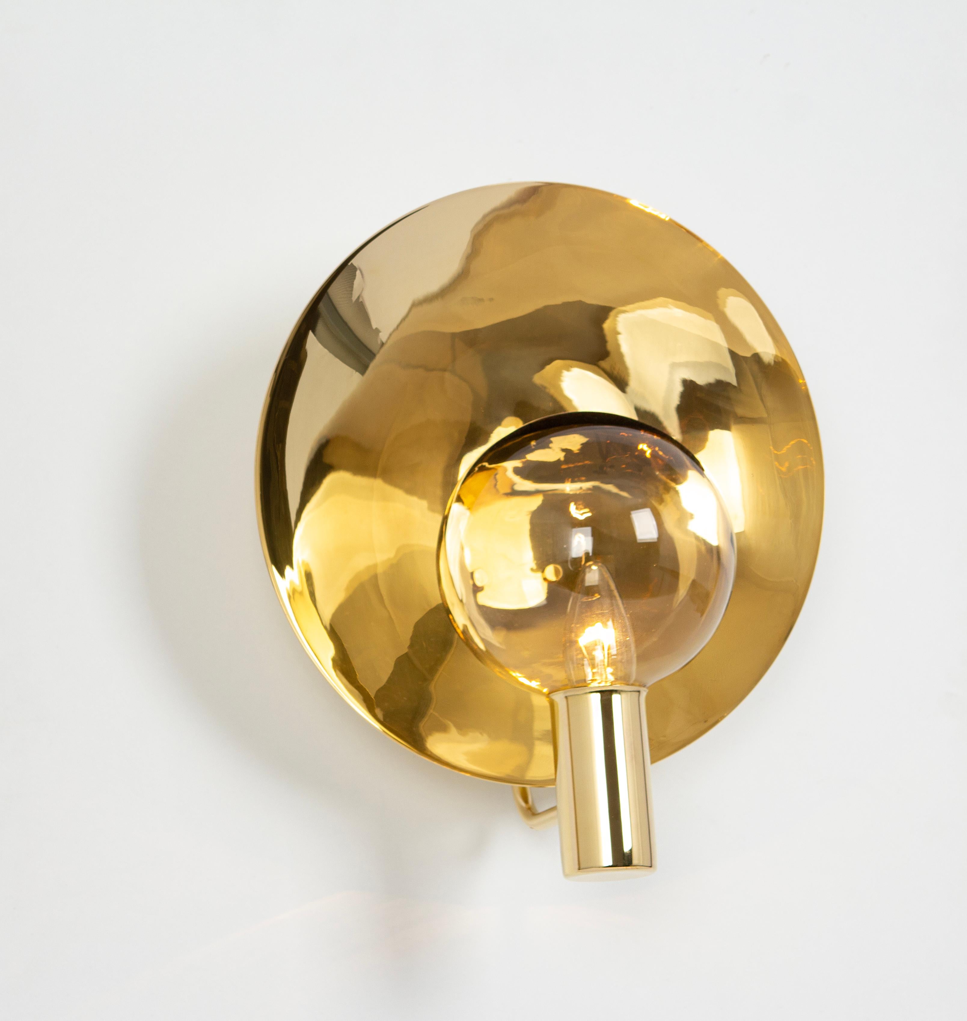 Stunning Large Brass and Smoke Glass Sconce, Hans Agne jakobsson, Sweden, 1970s In Good Condition For Sale In Aachen, NRW