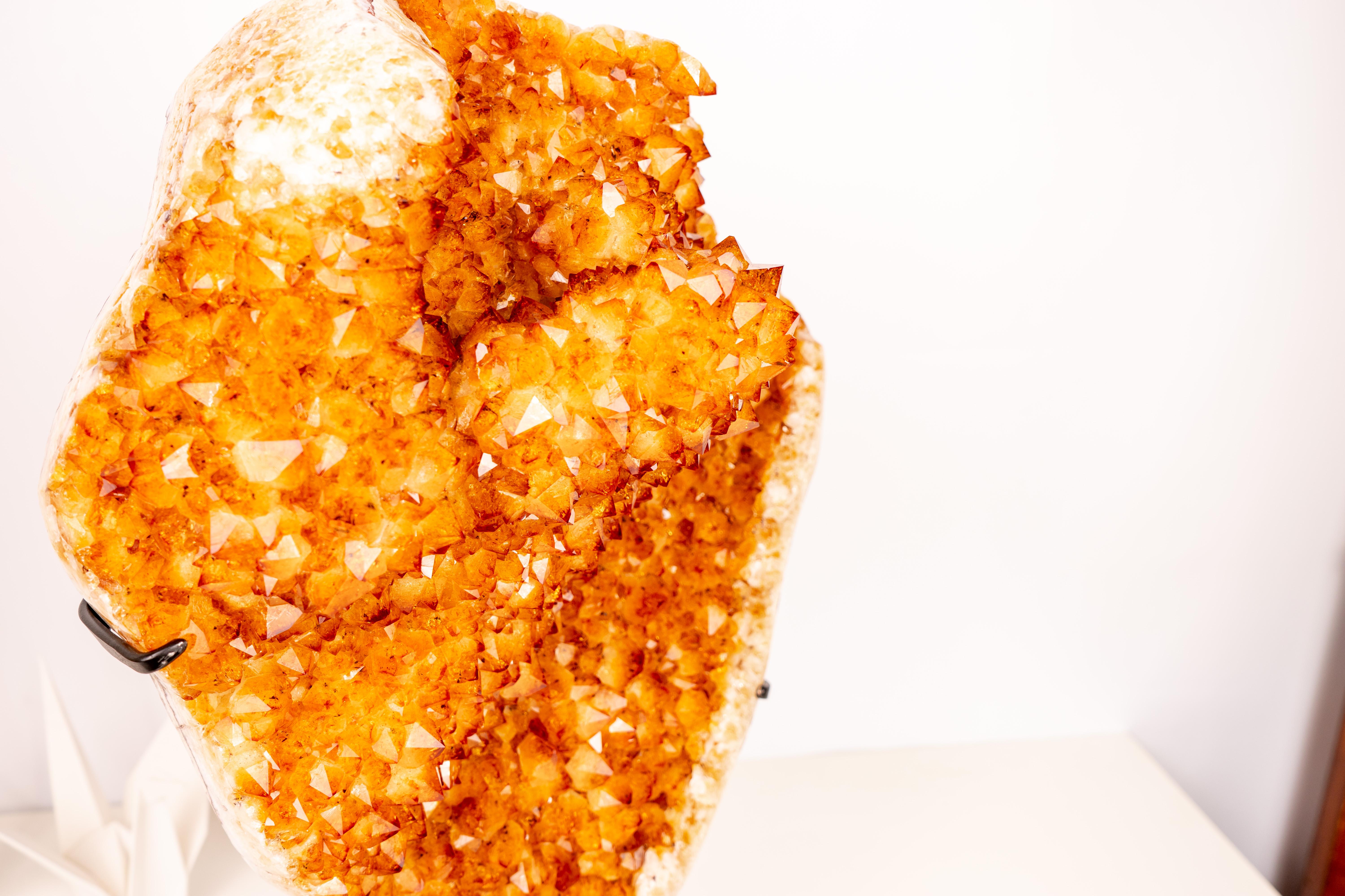 Stunning Large Citrine Crystal Cluster with Rare Stalactite Flower Siglo XXI y contemporáneo en venta