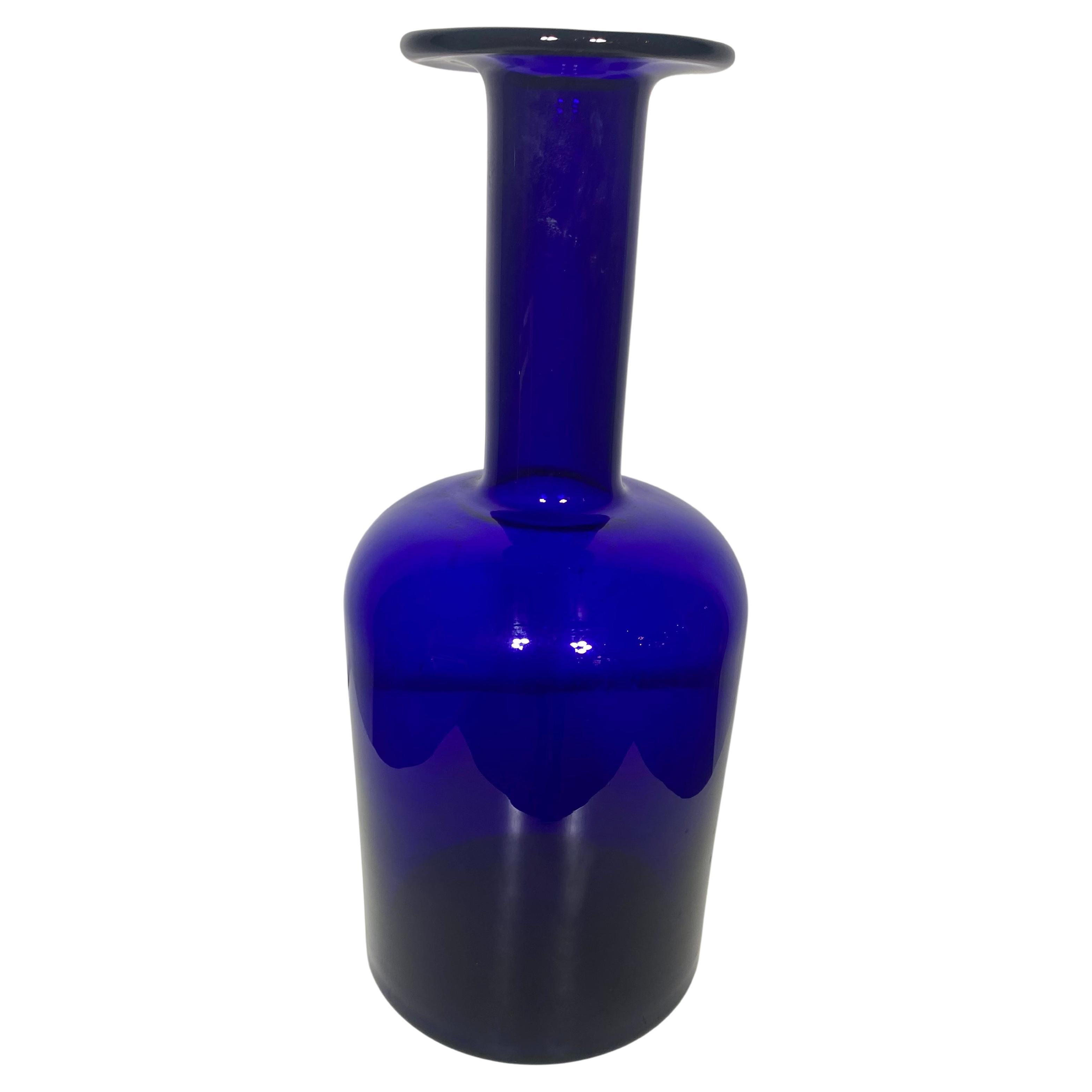 Superbe grand vase bleu cobalt d'Otto Brauer, Holmegaard / Danemark en vente
